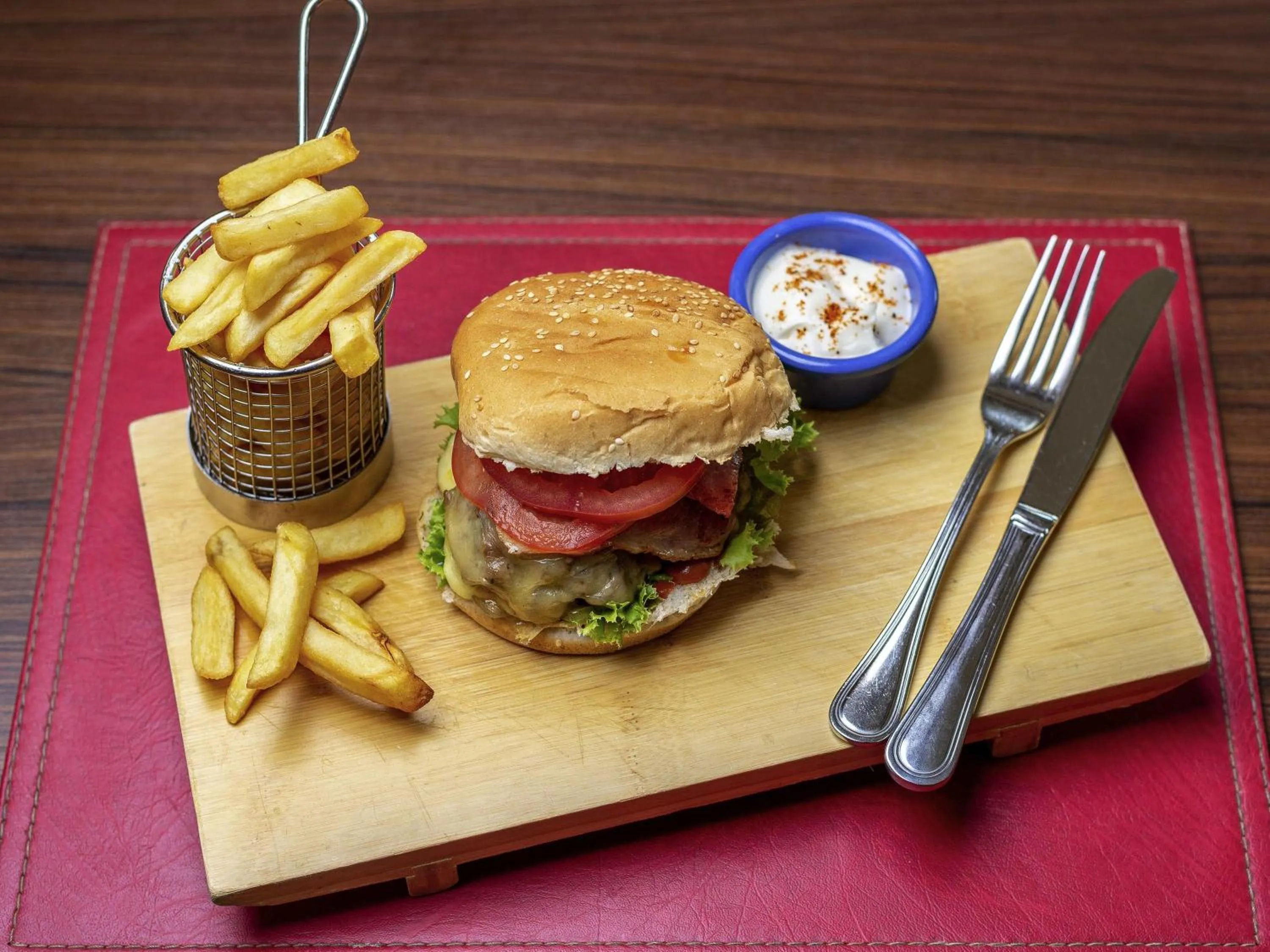 Restaurant/places to eat in ibis Santiago Estacion Central