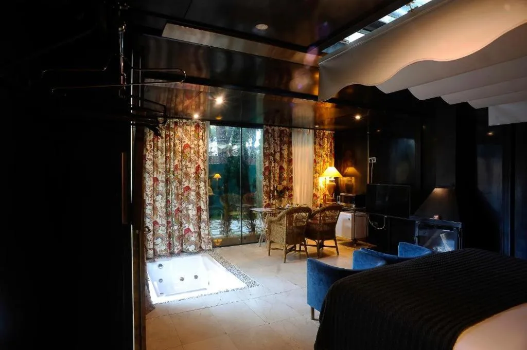 Photo of the whole room, Bed in Hotel Boutique Pinar by Bossh! Hotels