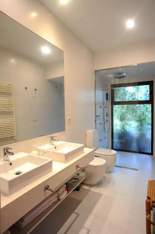 Shower in Hotel Boutique Pinar by Bossh! Hotels