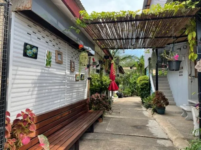 Anattaya Holiday Home