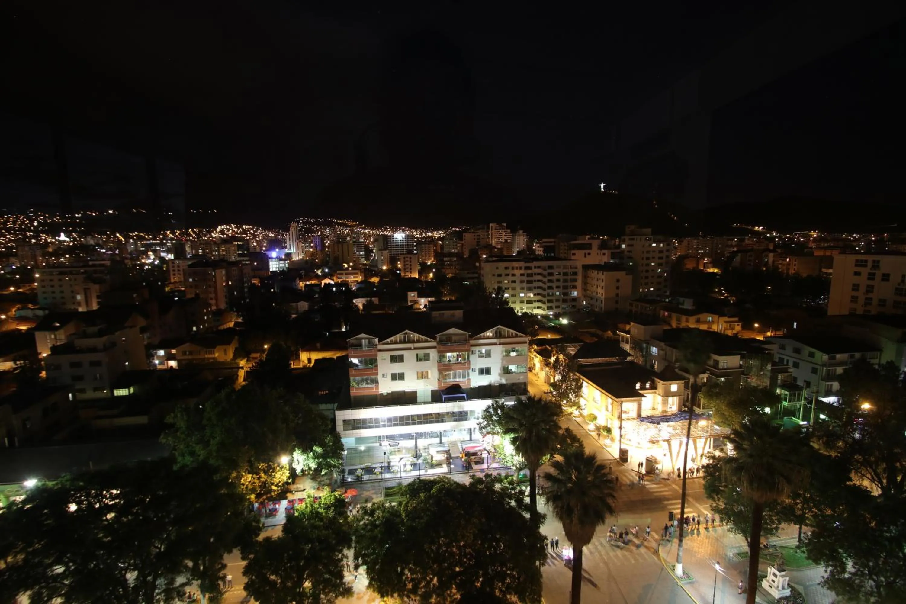 Night in Hotel Diplomat