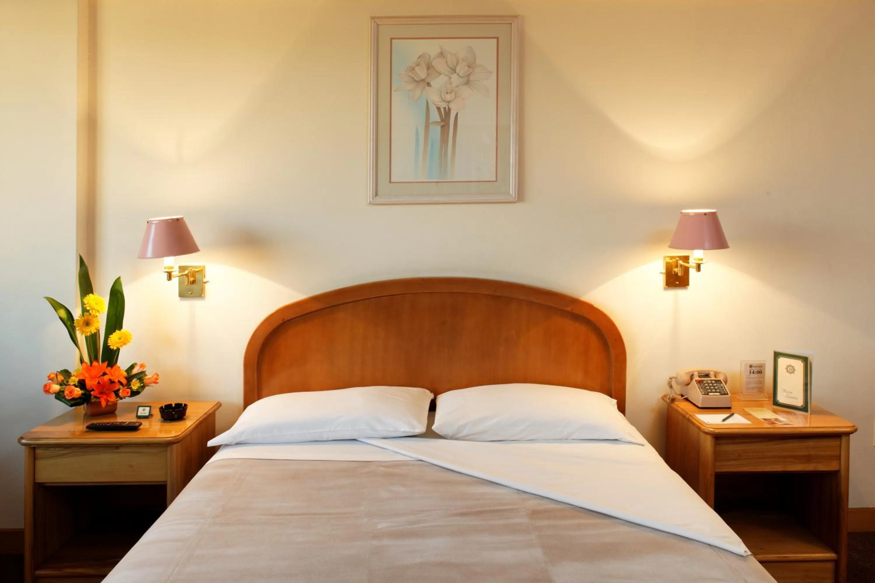 Decorative detail, Bed in Hotel Diplomat