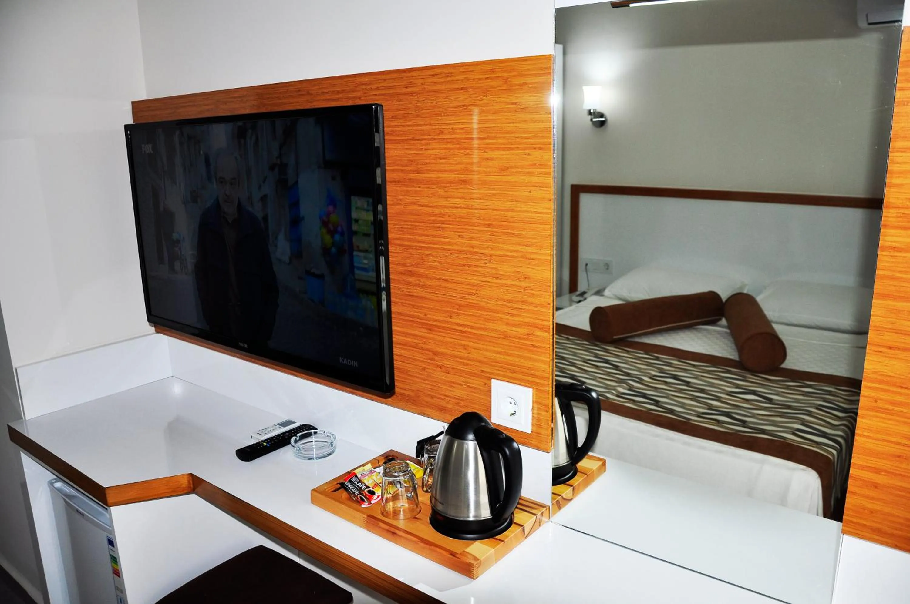 Coffee/tea facilities, Bed in Evon Otel