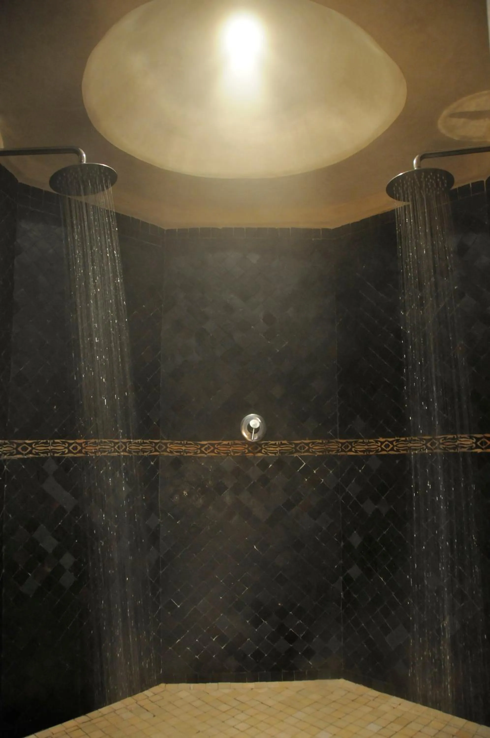 Shower in Riad Bellamane Marrakech