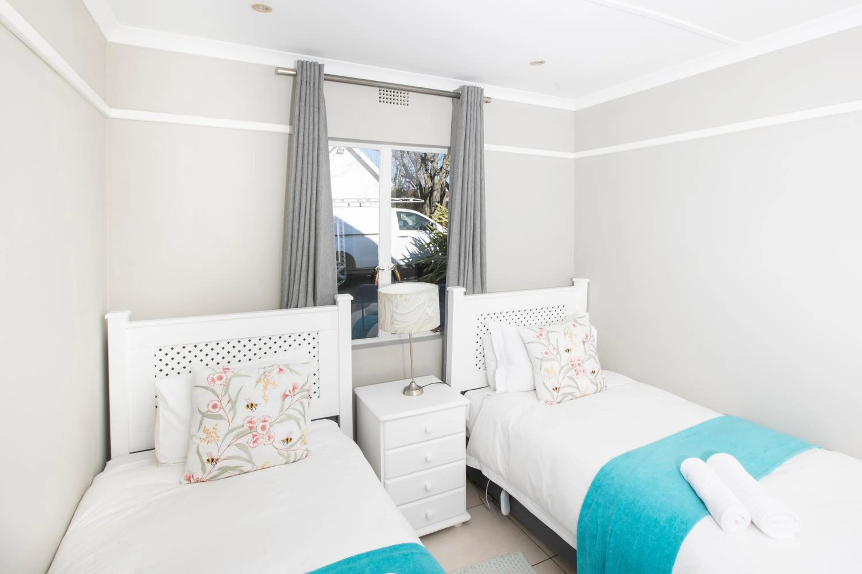 Bedroom, Bed in Mount Currie Inn