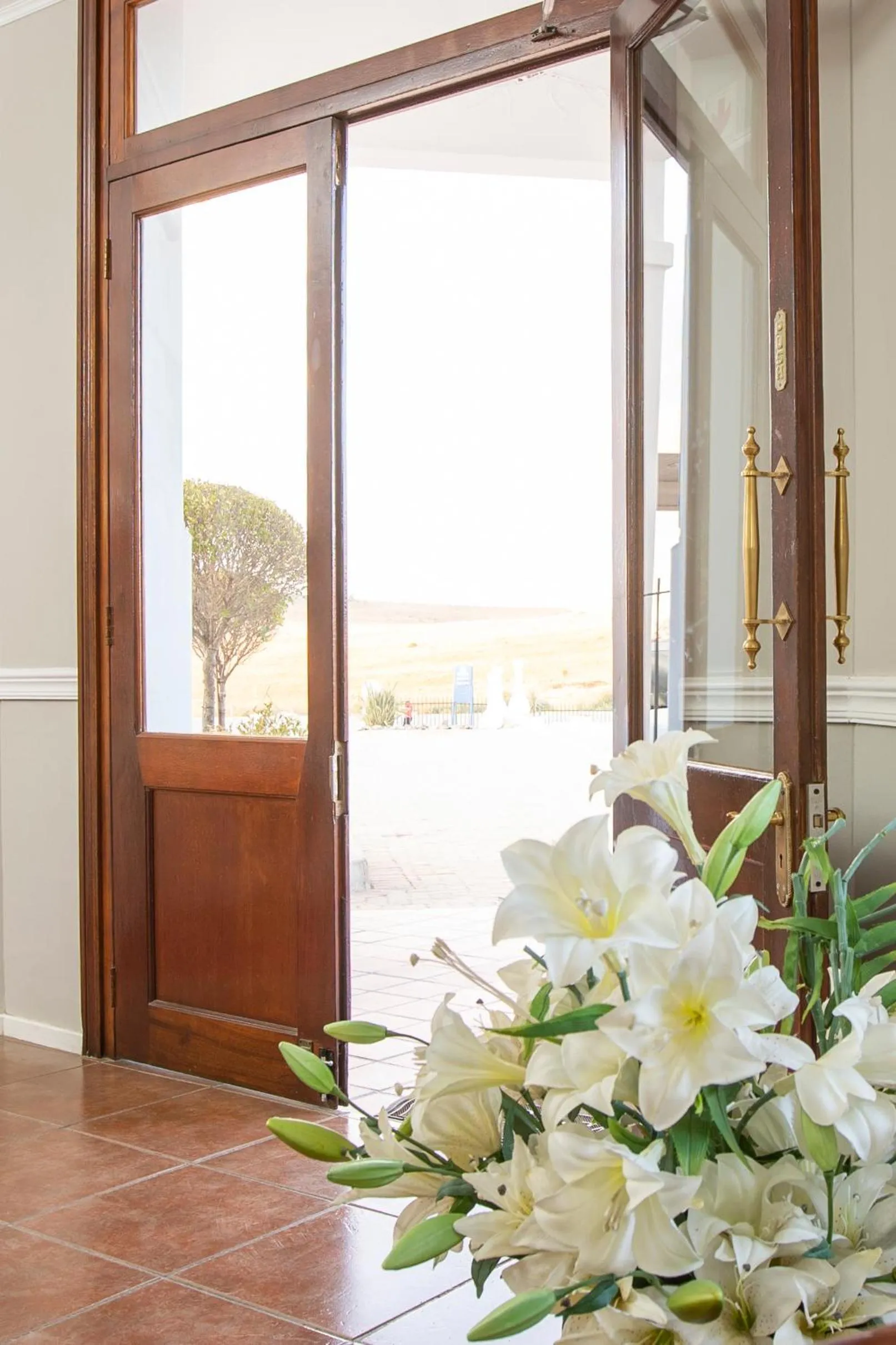 Facade/entrance in Mount Currie Inn