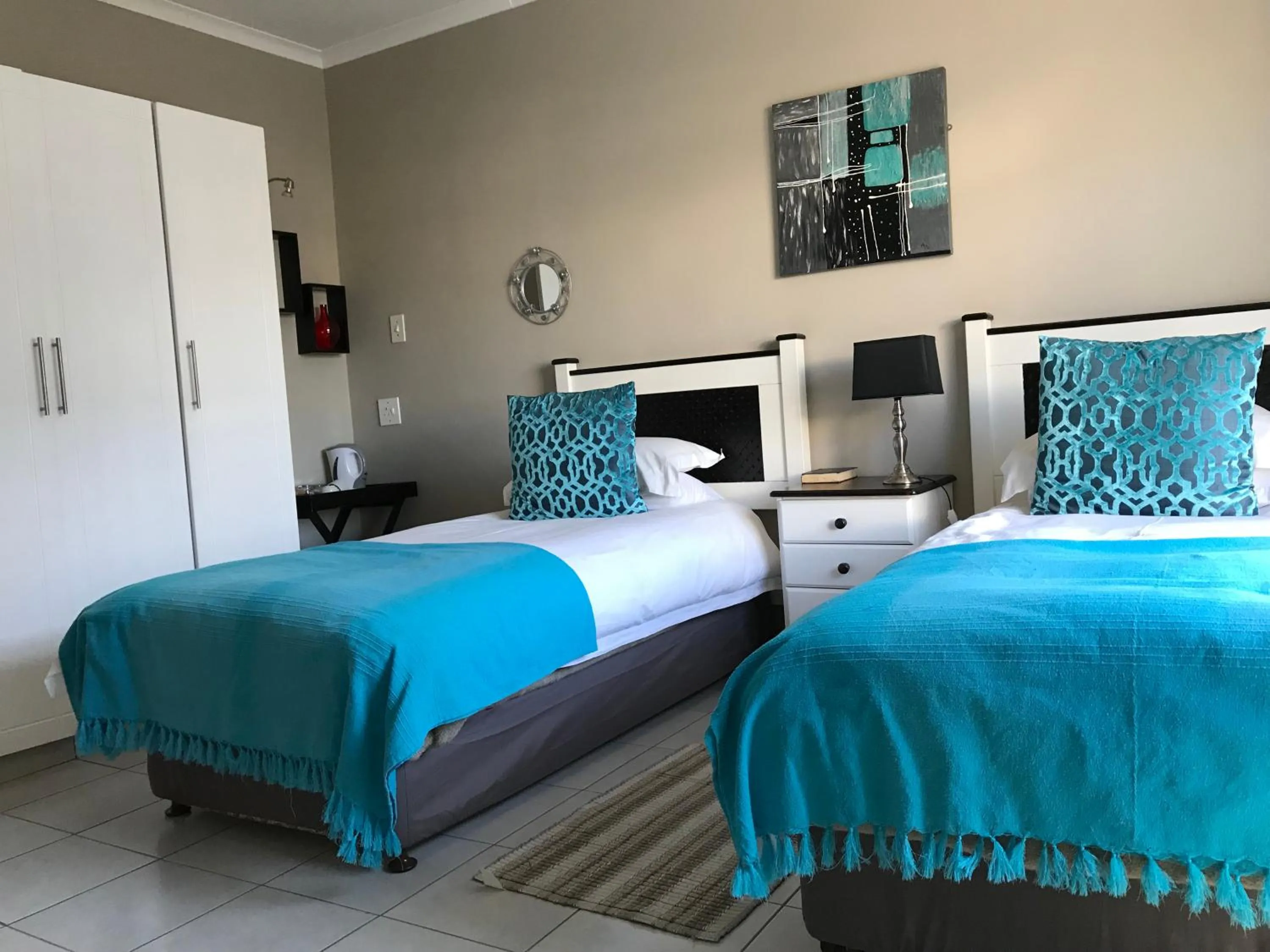 Standard Twin Room in Mount Currie Inn