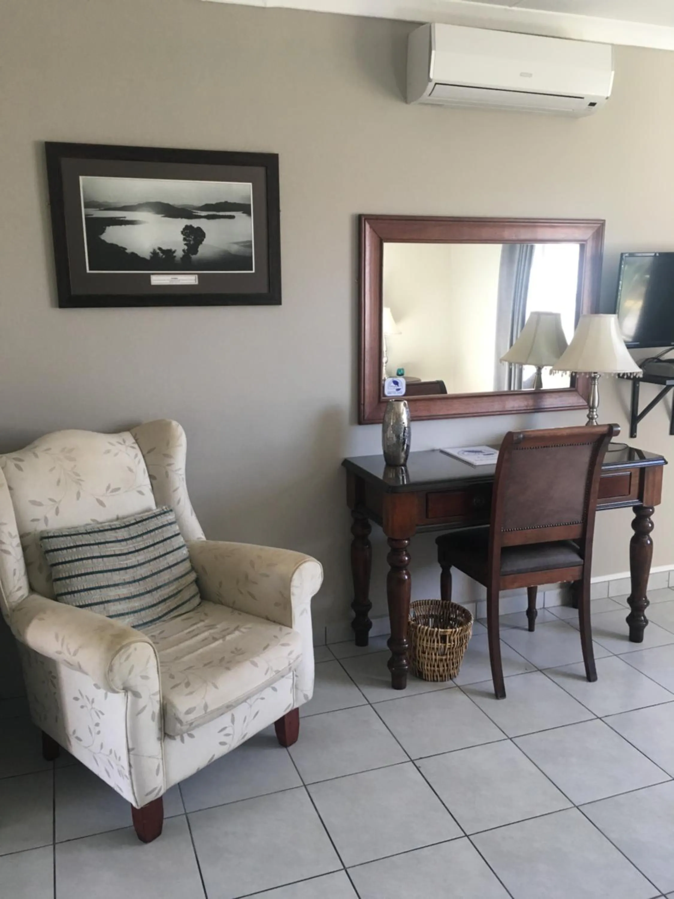 Executive Double Room in Mount Currie Inn