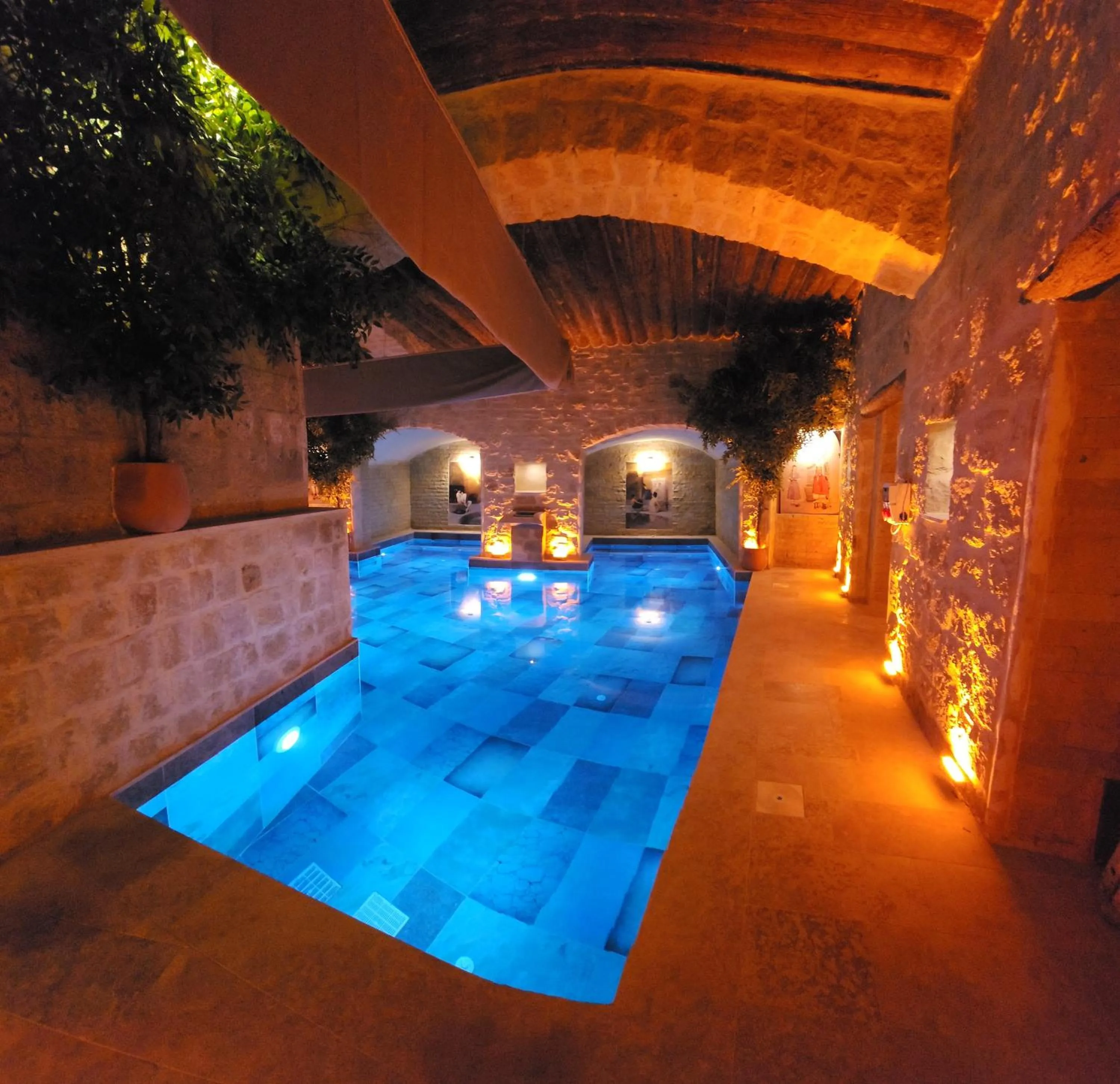 Swimming pool in Fresco Cave Suites Cappadocia