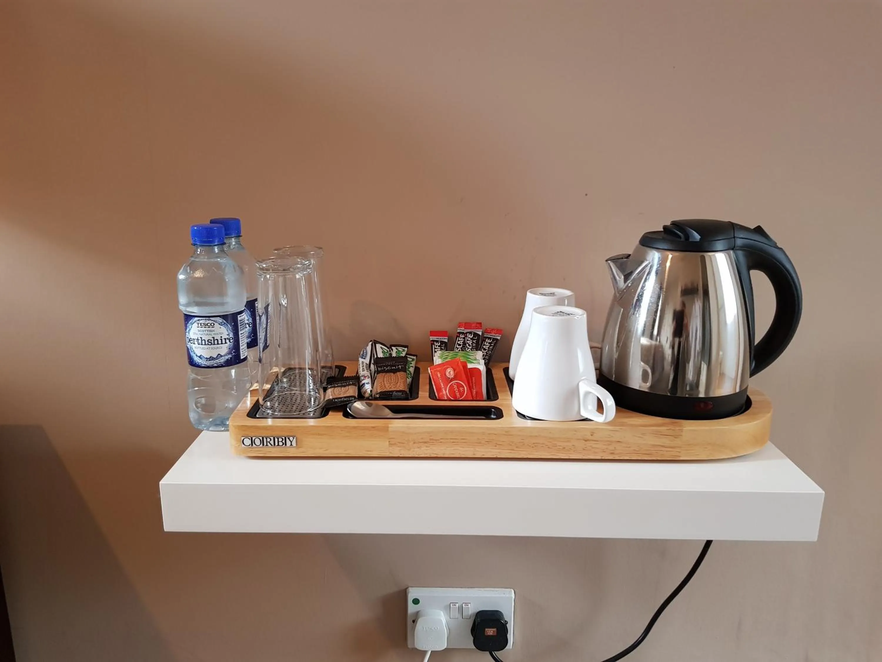 Coffee/tea facilities in The Old Cross Inn