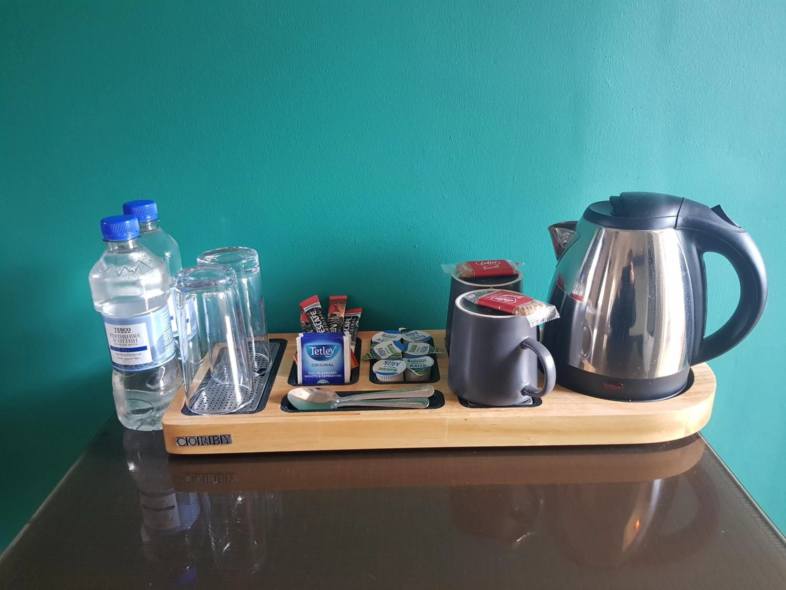 Coffee/tea facilities in The Old Cross Inn