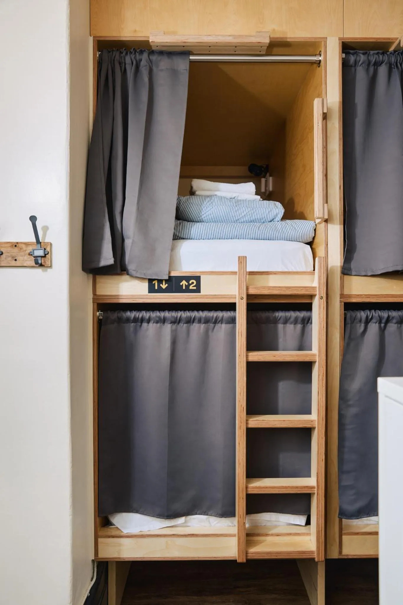 bunk bed in Saintlo Ottawa Jail Hostel