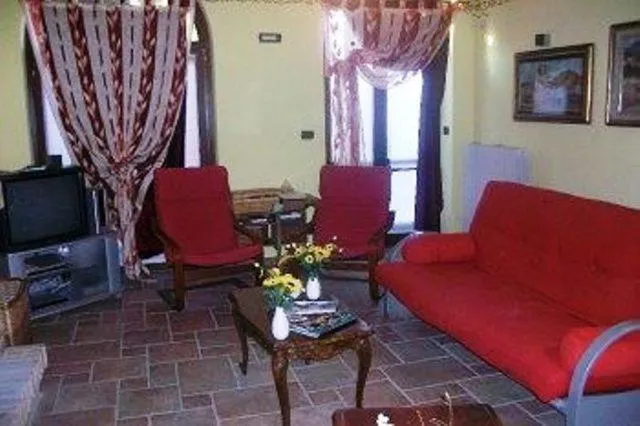 Tra... Monti E Vigne