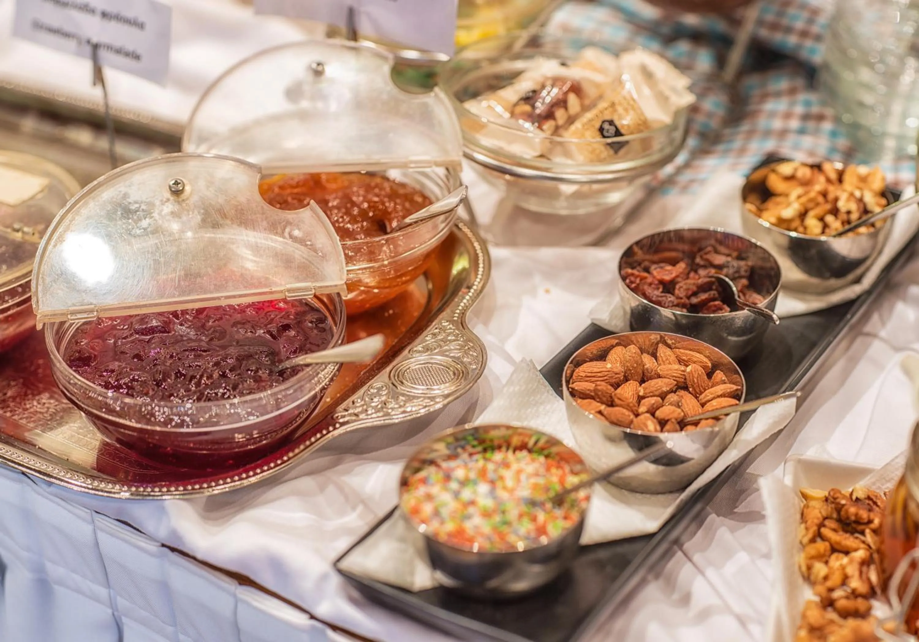 American breakfast in Tselikas Hotel