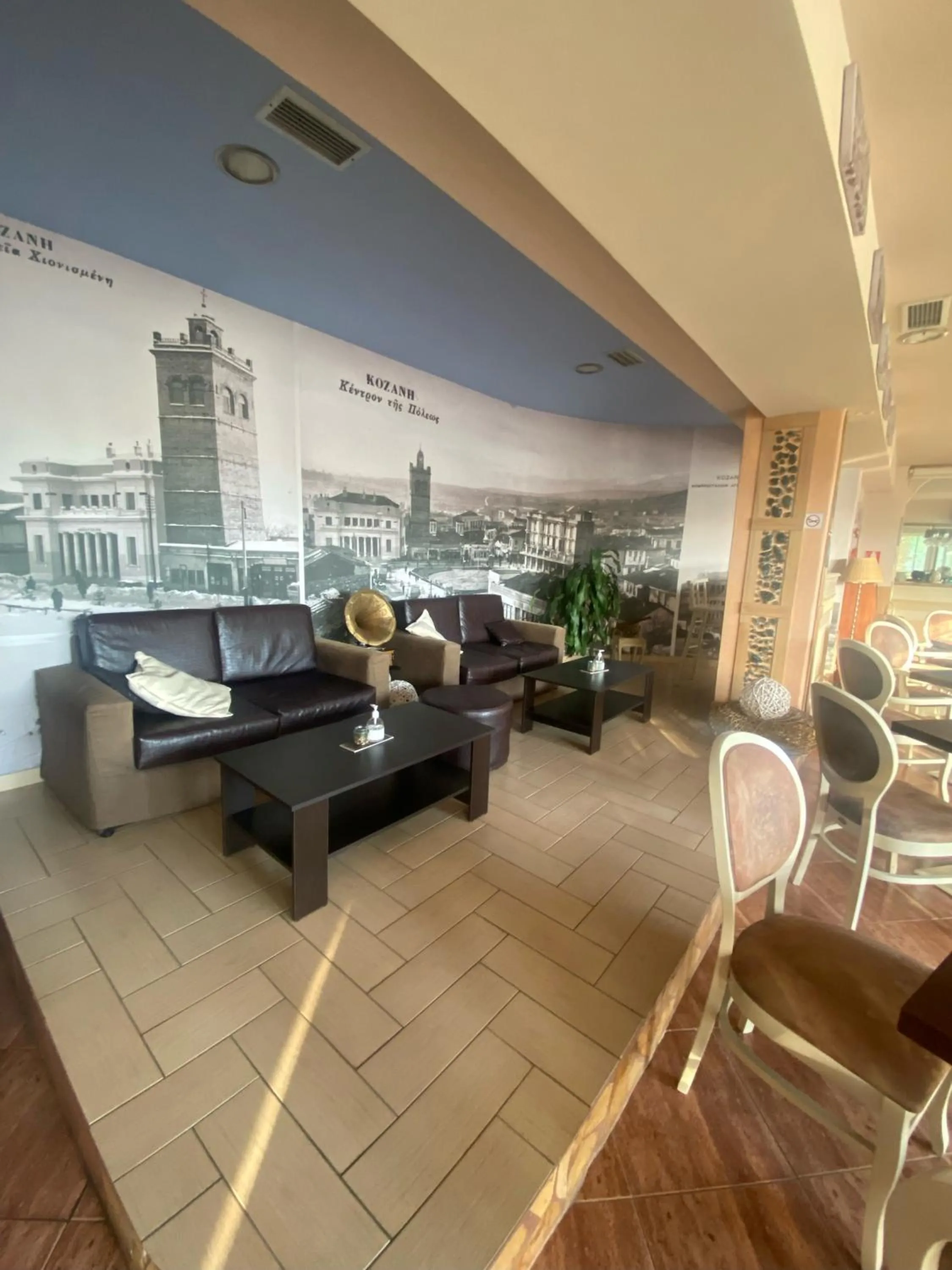 Coffee/tea facilities in Tselikas Hotel