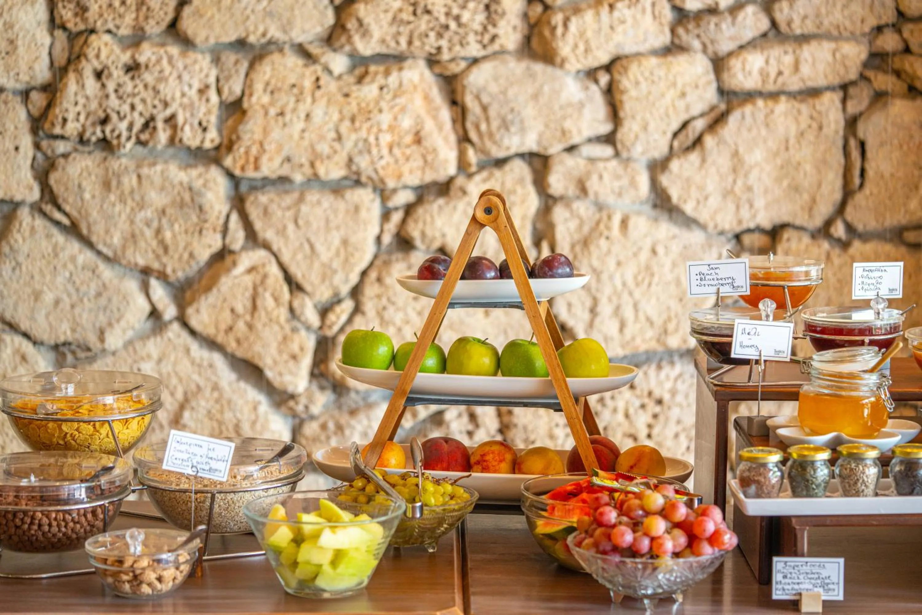 Breakfast in Tselikas Hotel