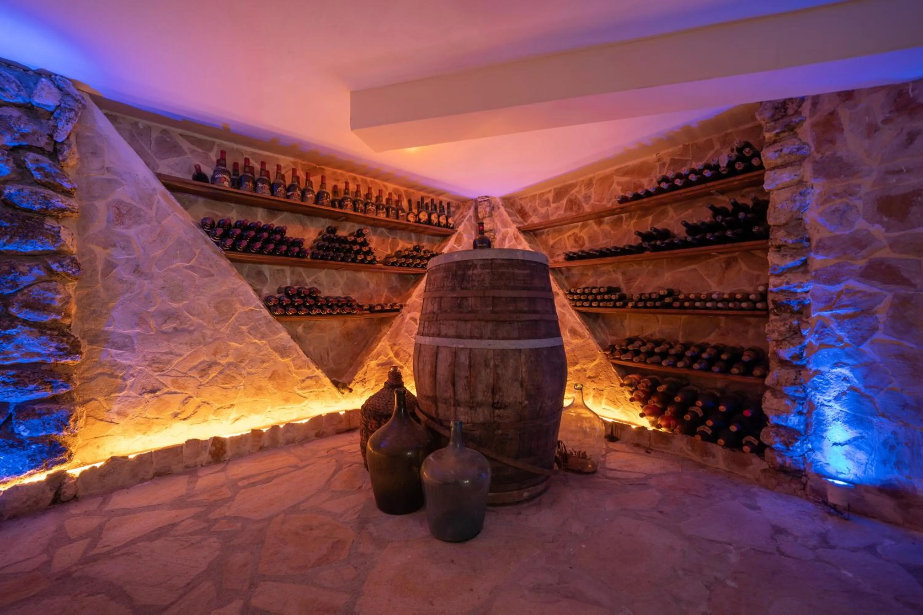 Drinks in Tselikas Hotel