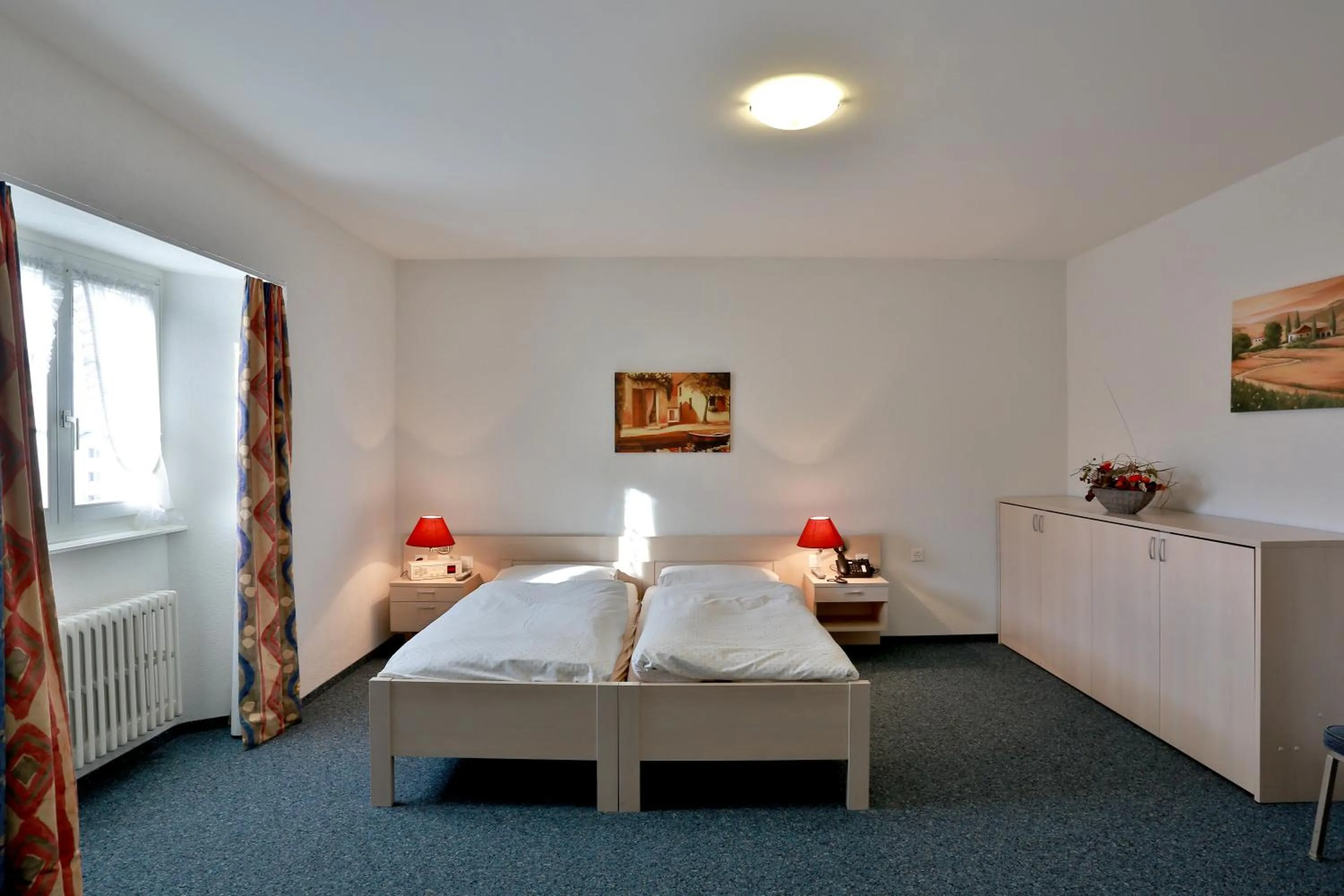 Bed in Hôtel du Port - Free Parking - Breakfast included