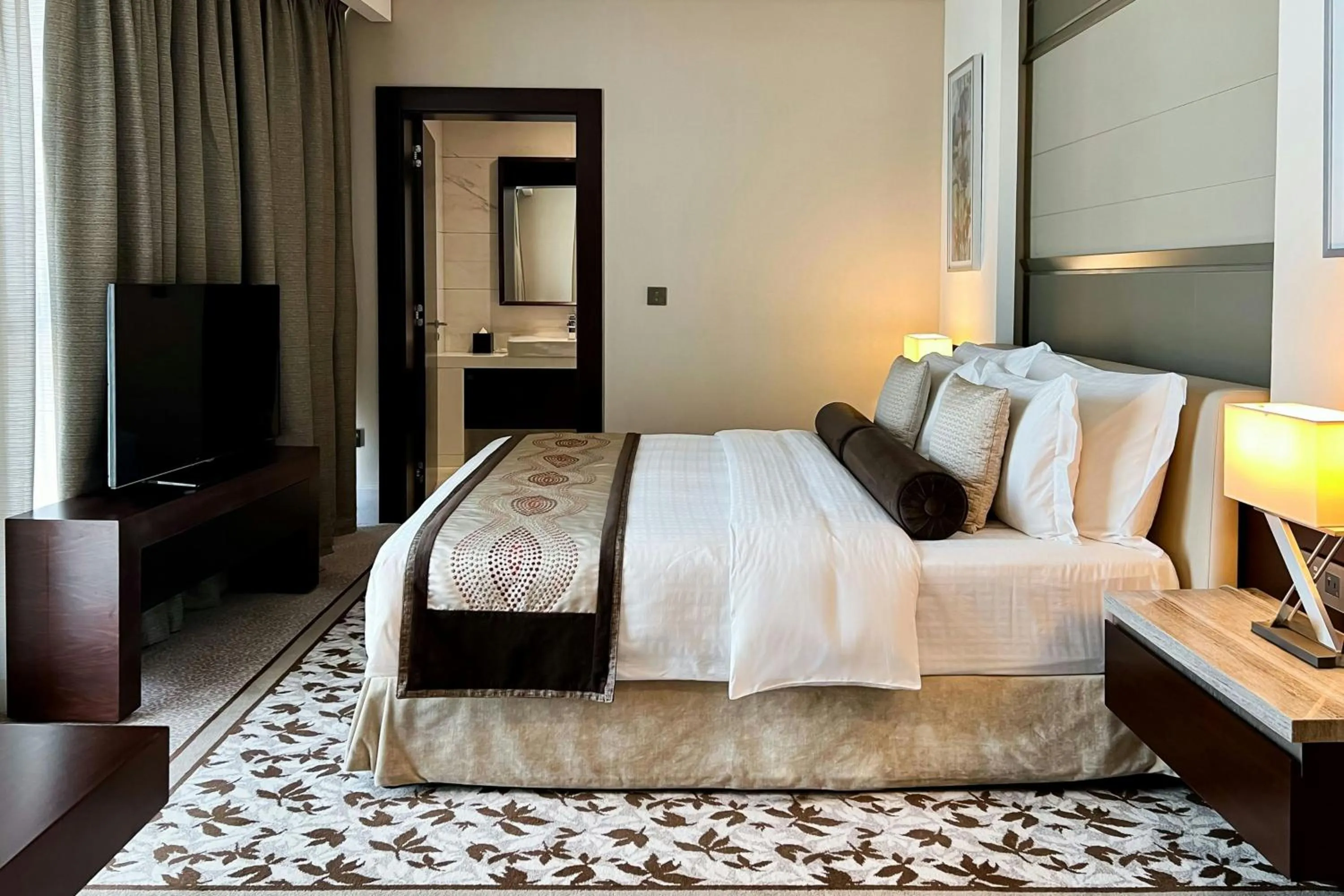 Superior King Room with City View (Complimentary Shuttle to Dubai Mall, Metro & La Mer Beach) in Grand Millennium Business Bay