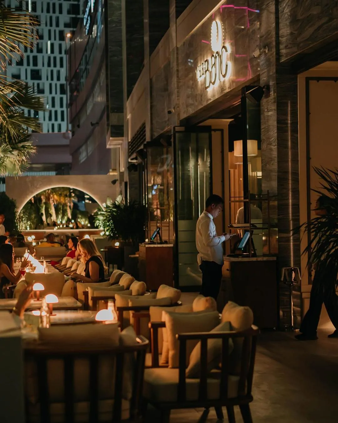 Restaurant/places to eat in Renaissance Business Bay Hotel, Dubai