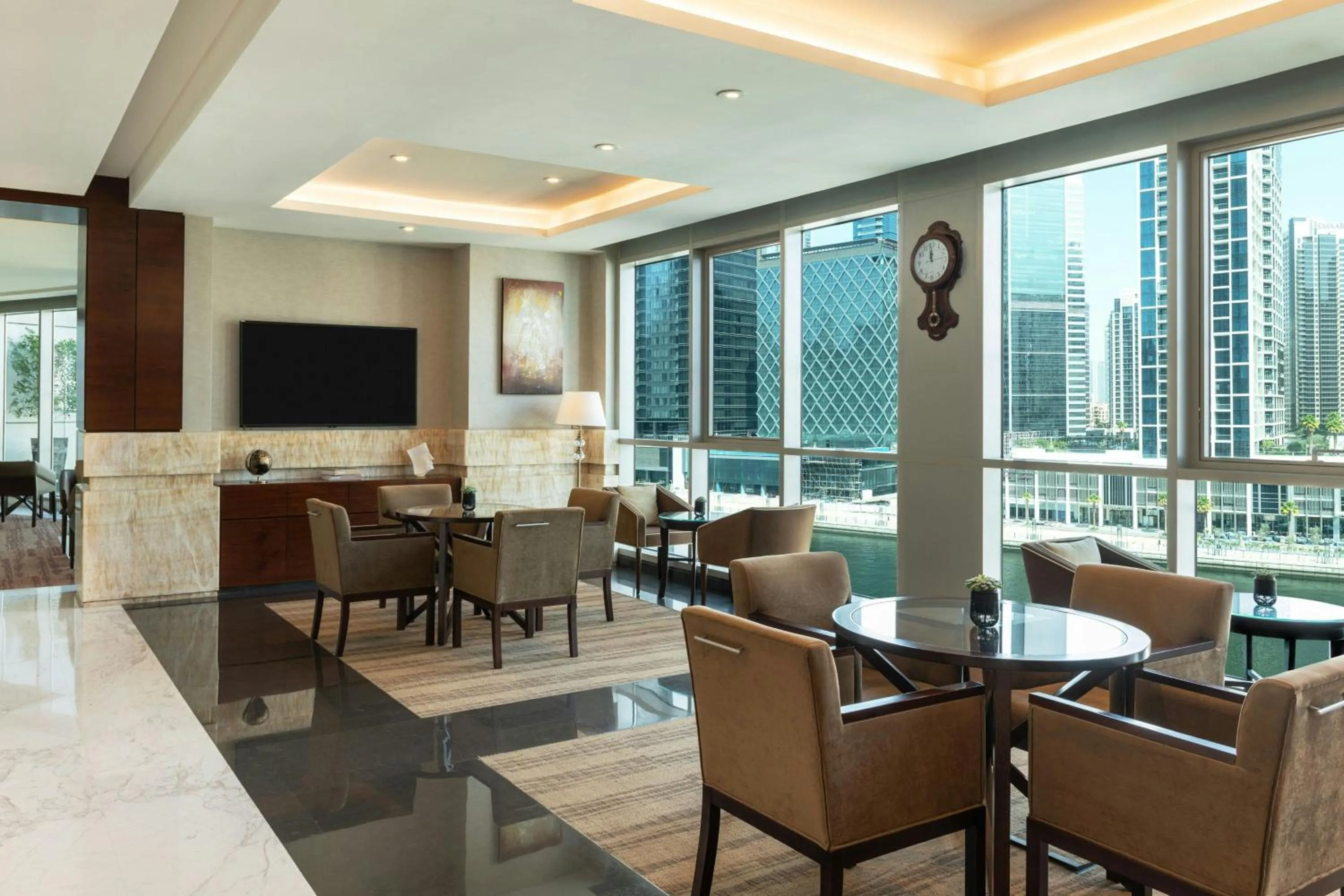 Lounge or bar in Renaissance Business Bay Hotel, Dubai