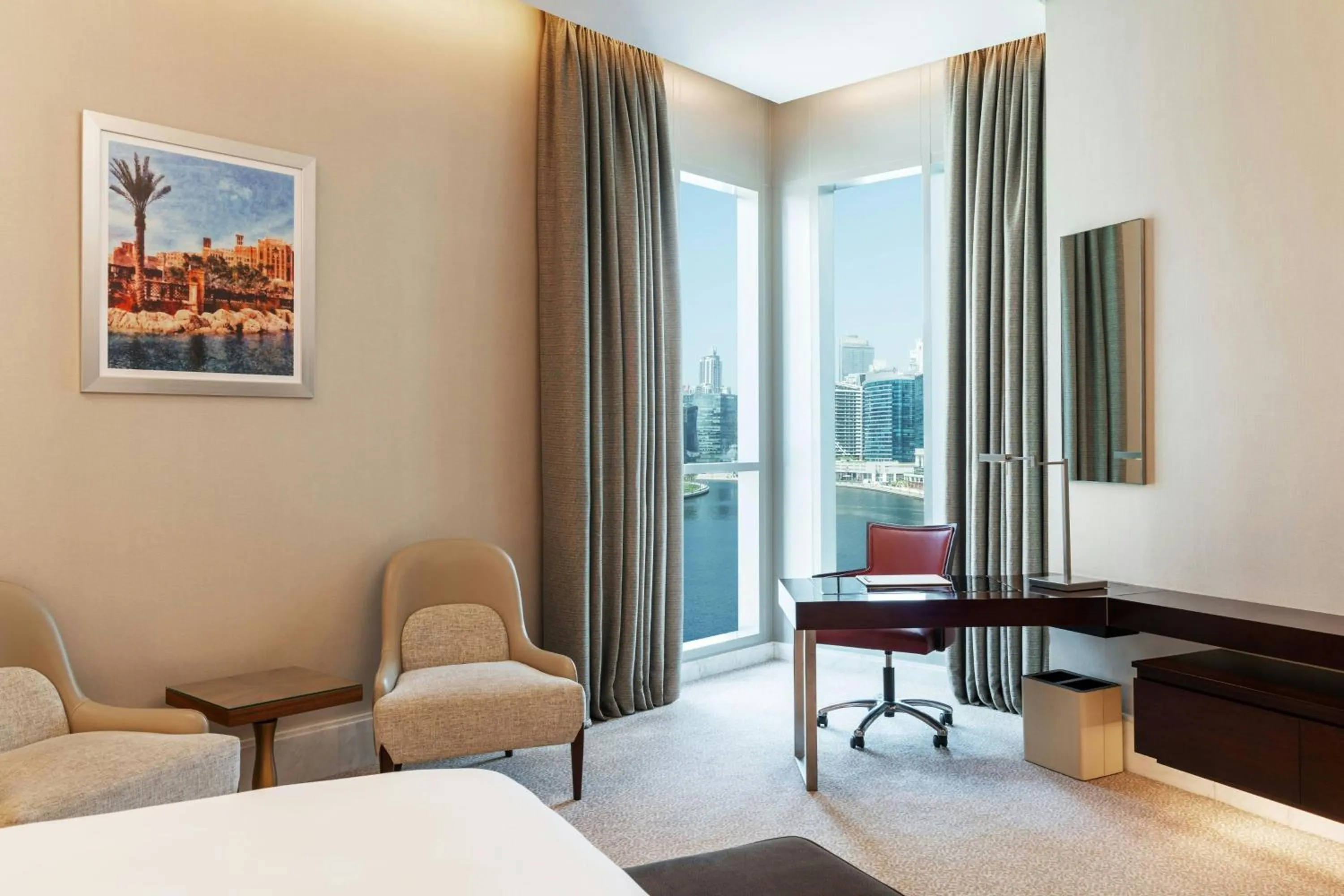  Deluxe King Room with Bay View (Complimentary Shuttle to Dubai Mall, Metro & La Mer Beach) in Grand Millennium Business Bay