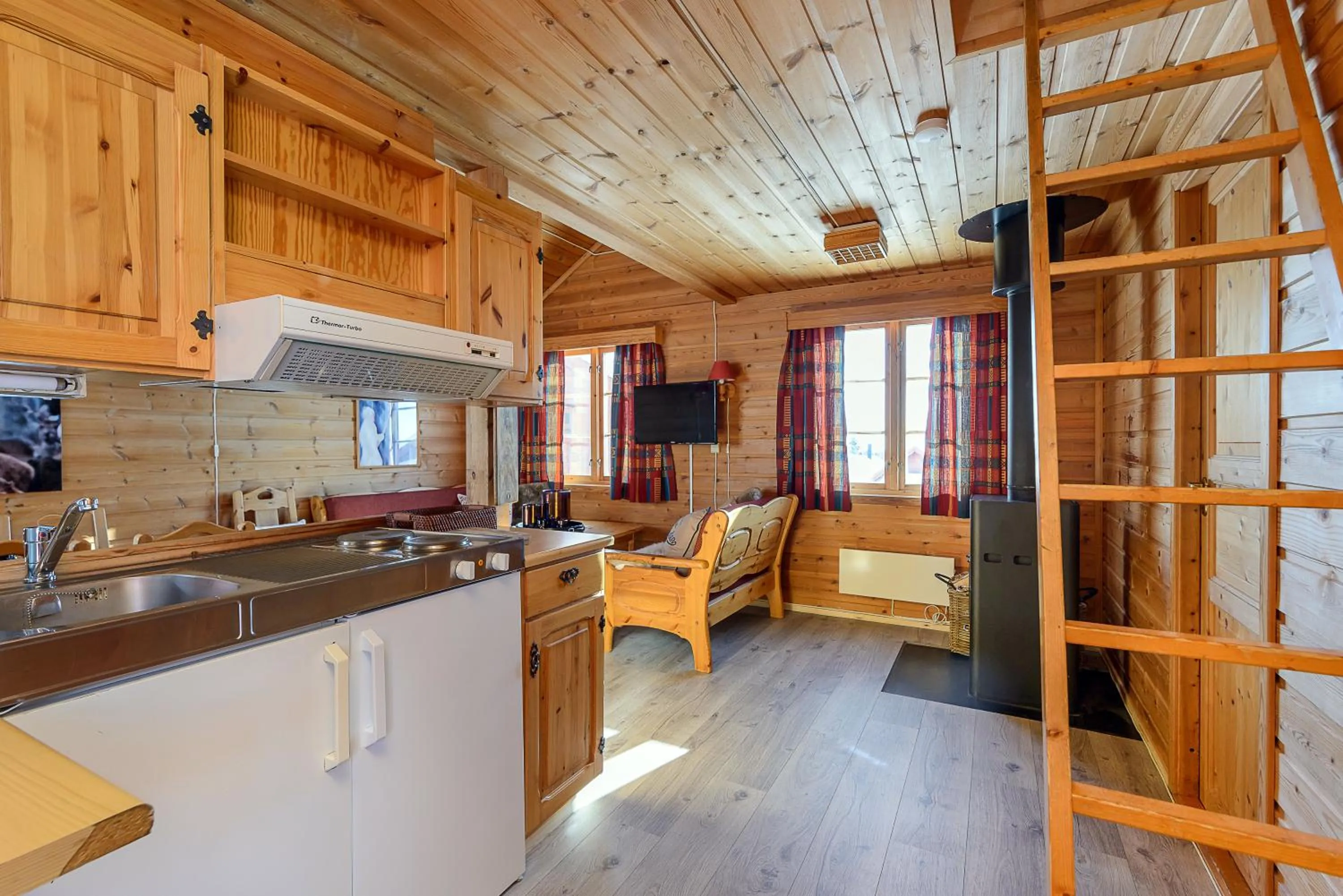 Kitchen or kitchenette in Nordseter Hytter