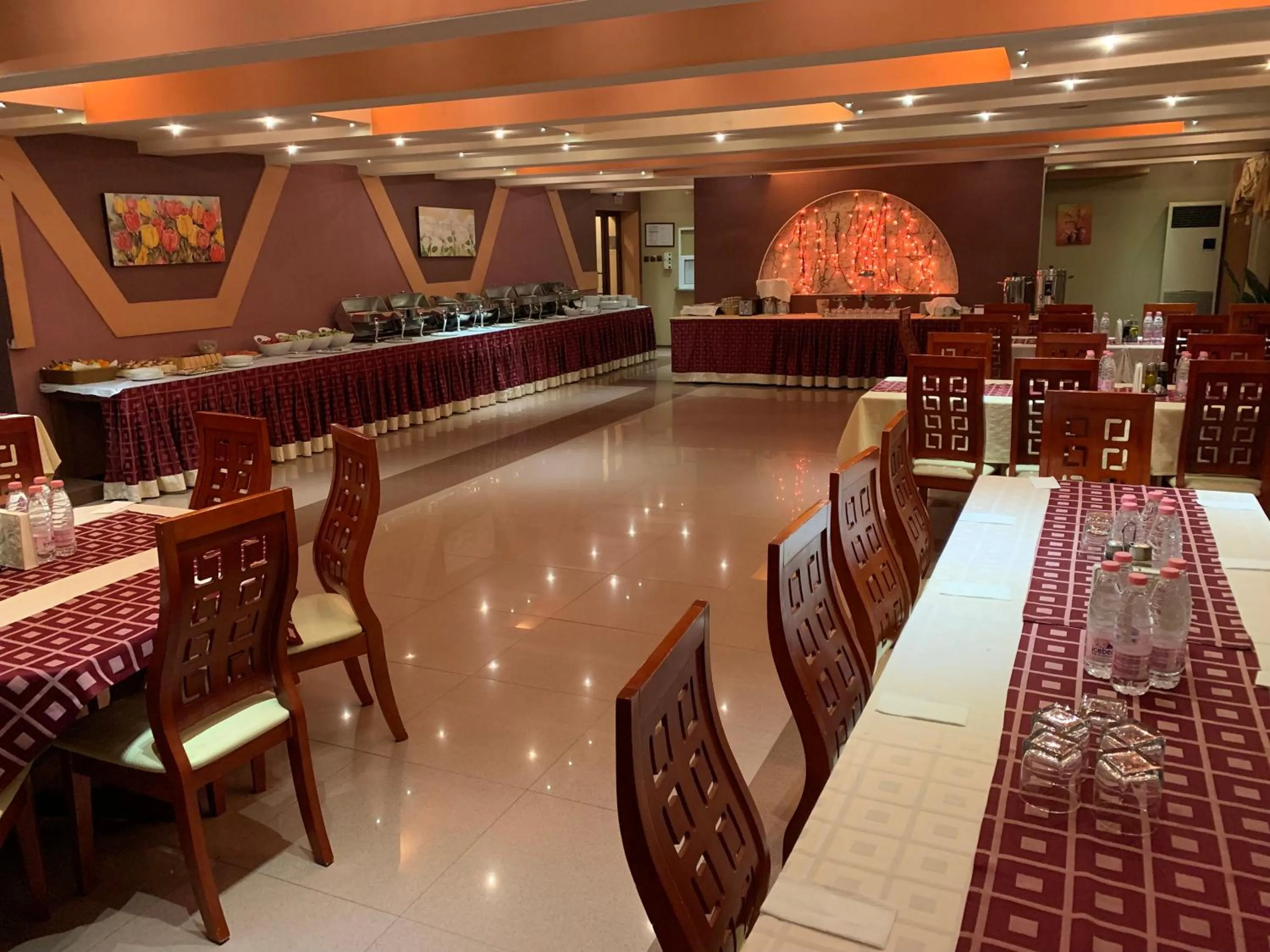 Restaurant/places to eat in Hotel Konak