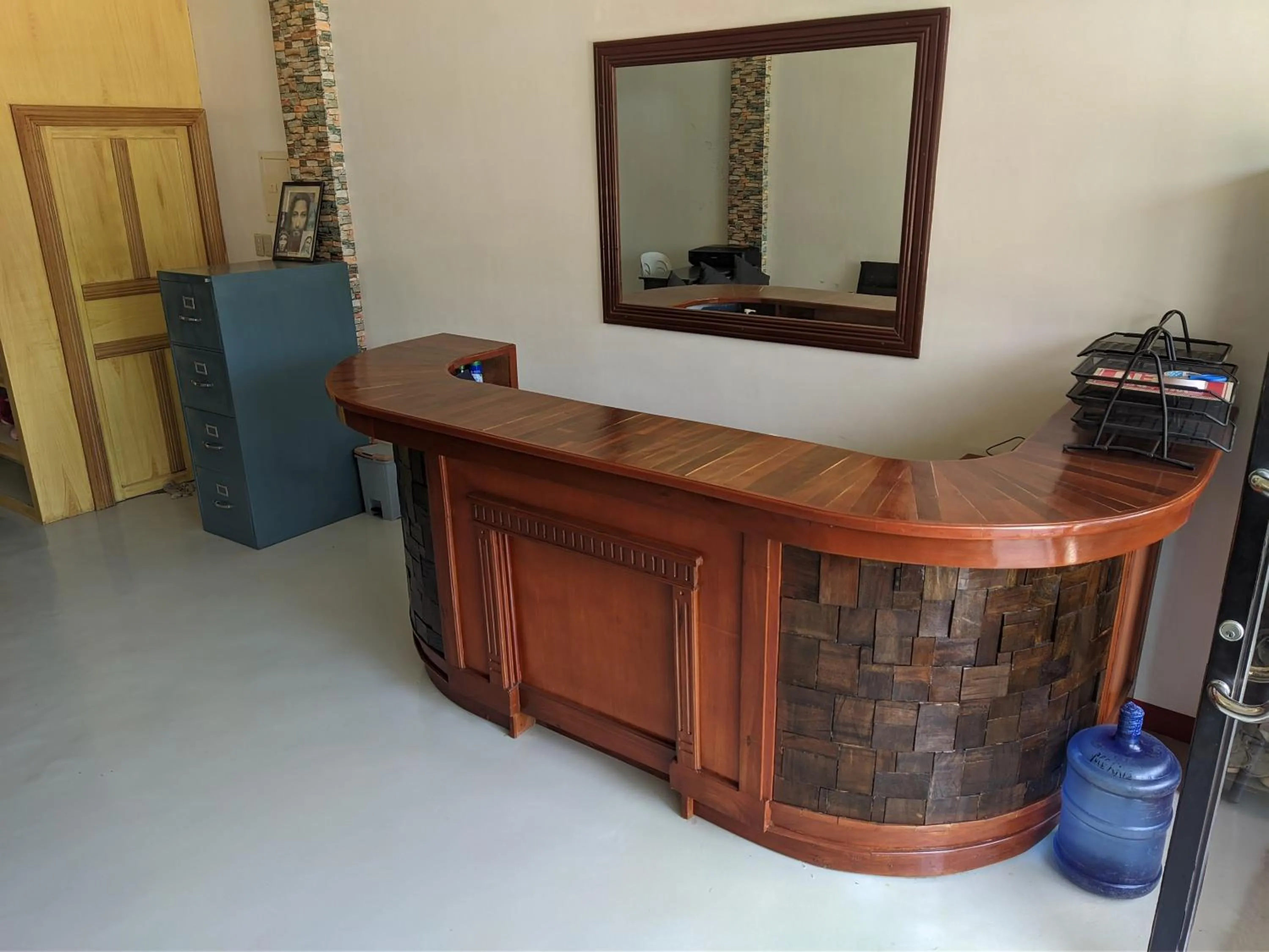 Lobby or reception in La Casa Milagrosa