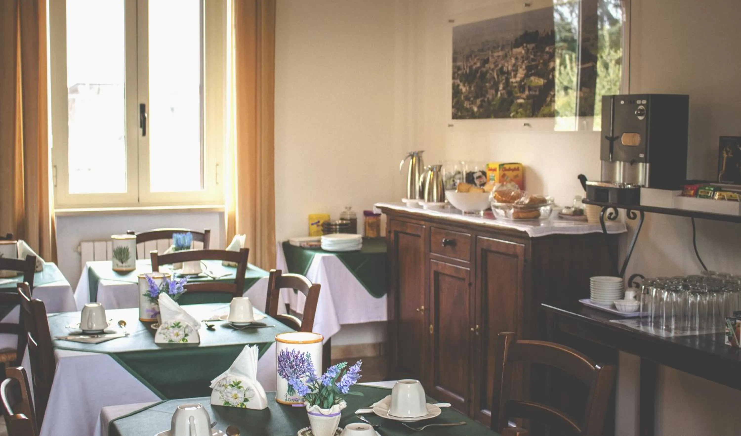 Restaurant/places to eat in Residence Terra Dei Santi Country House