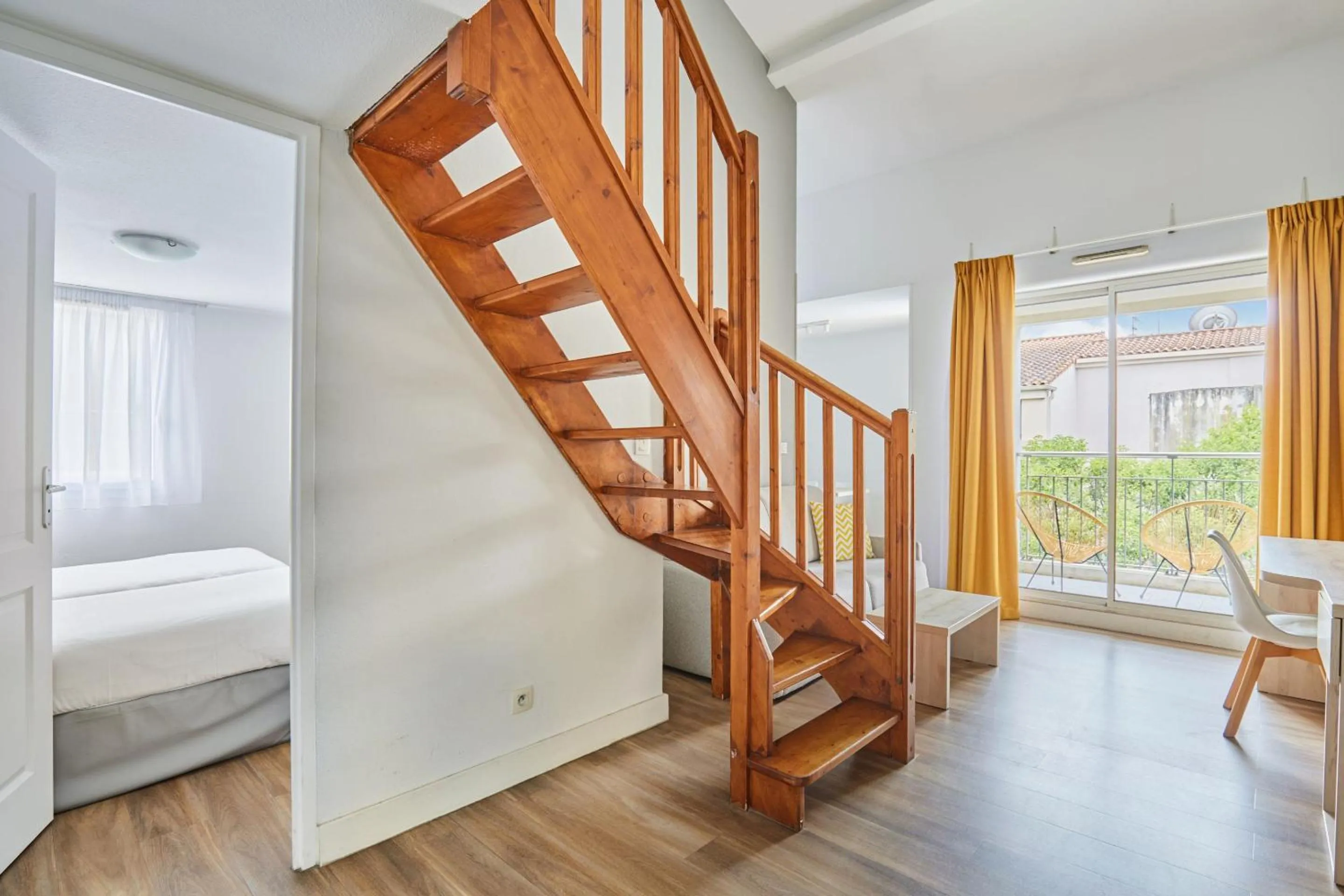 Bed in Appart Hotel Odalys City Aix en Provence Le Clos de la Chartreuse