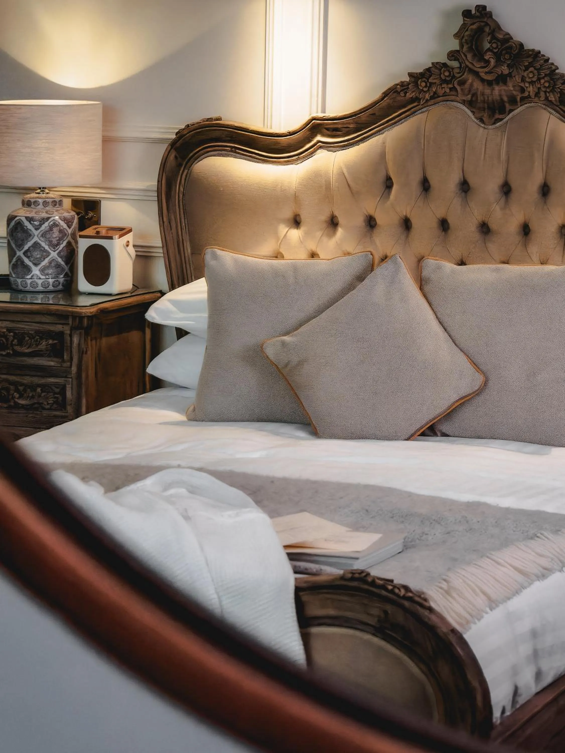 Bedroom, Bed in The Priory Hotel