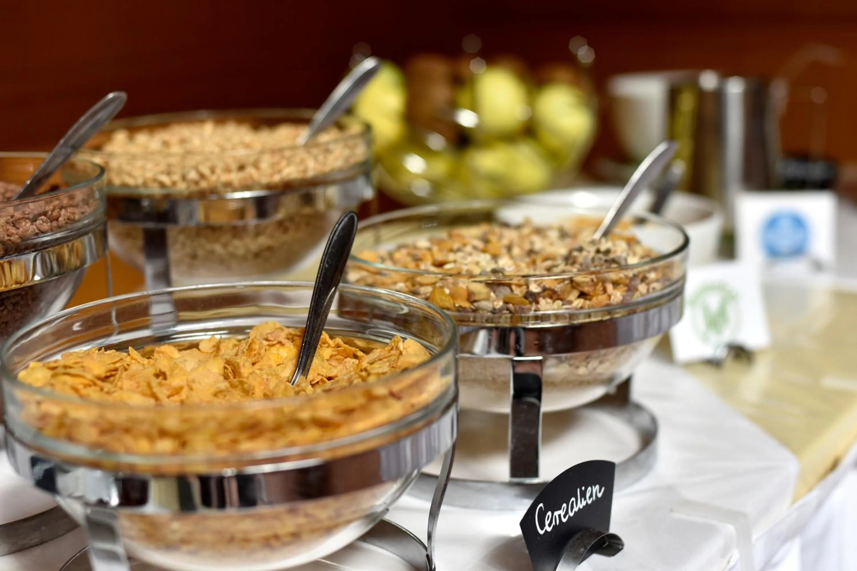 Buffet breakfast in Junges Hotel Tulln - NÖ Jugendherbergswerk