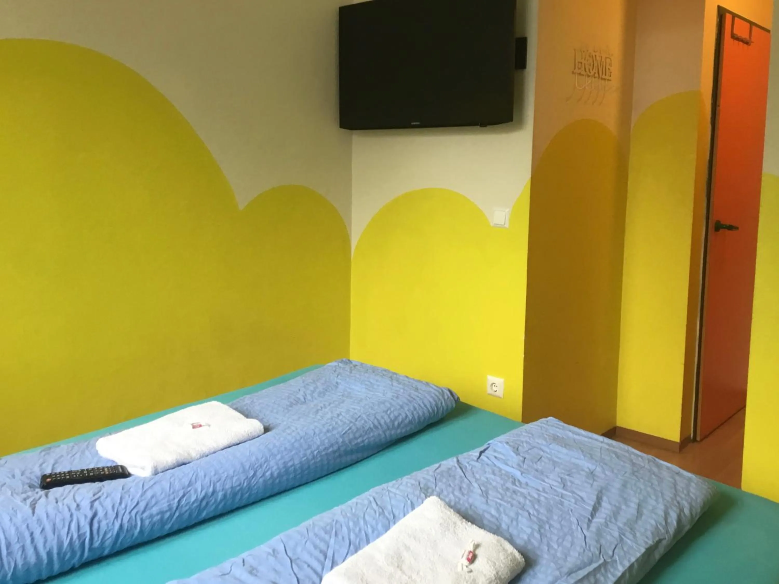 Bed in Junges Hotel Melk