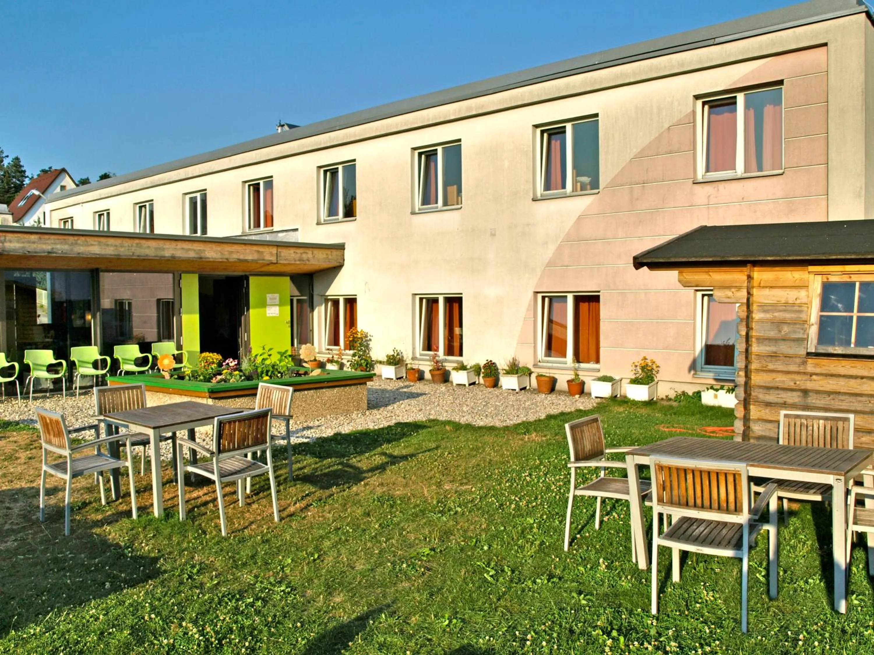 Property building in Junges Hotel Melk