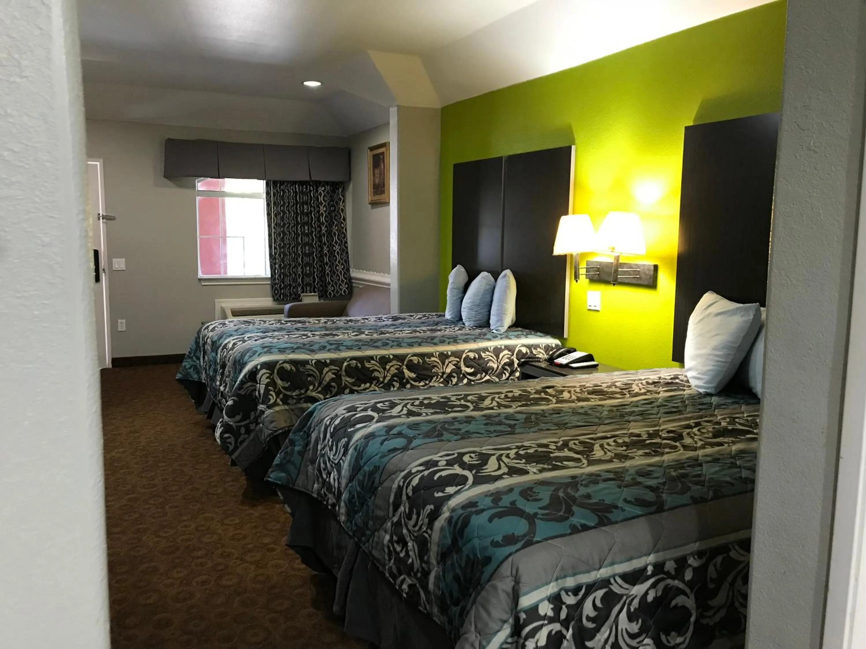 Camelot Inn and Suites