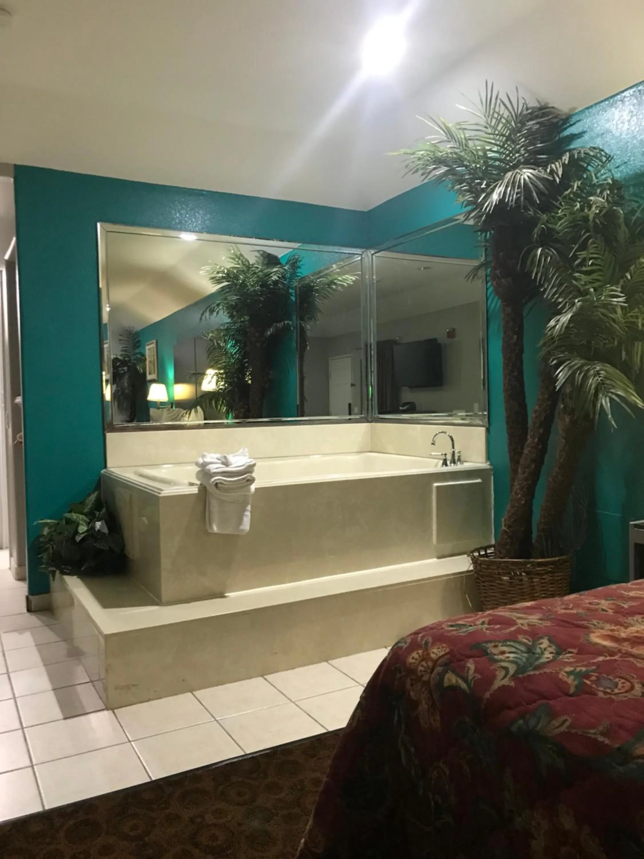 Camelot Inn and Suites