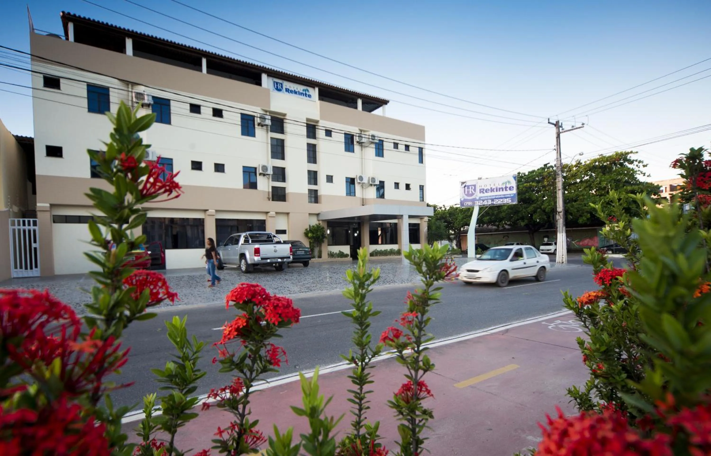 Facade/entrance in Hotel Rekinte