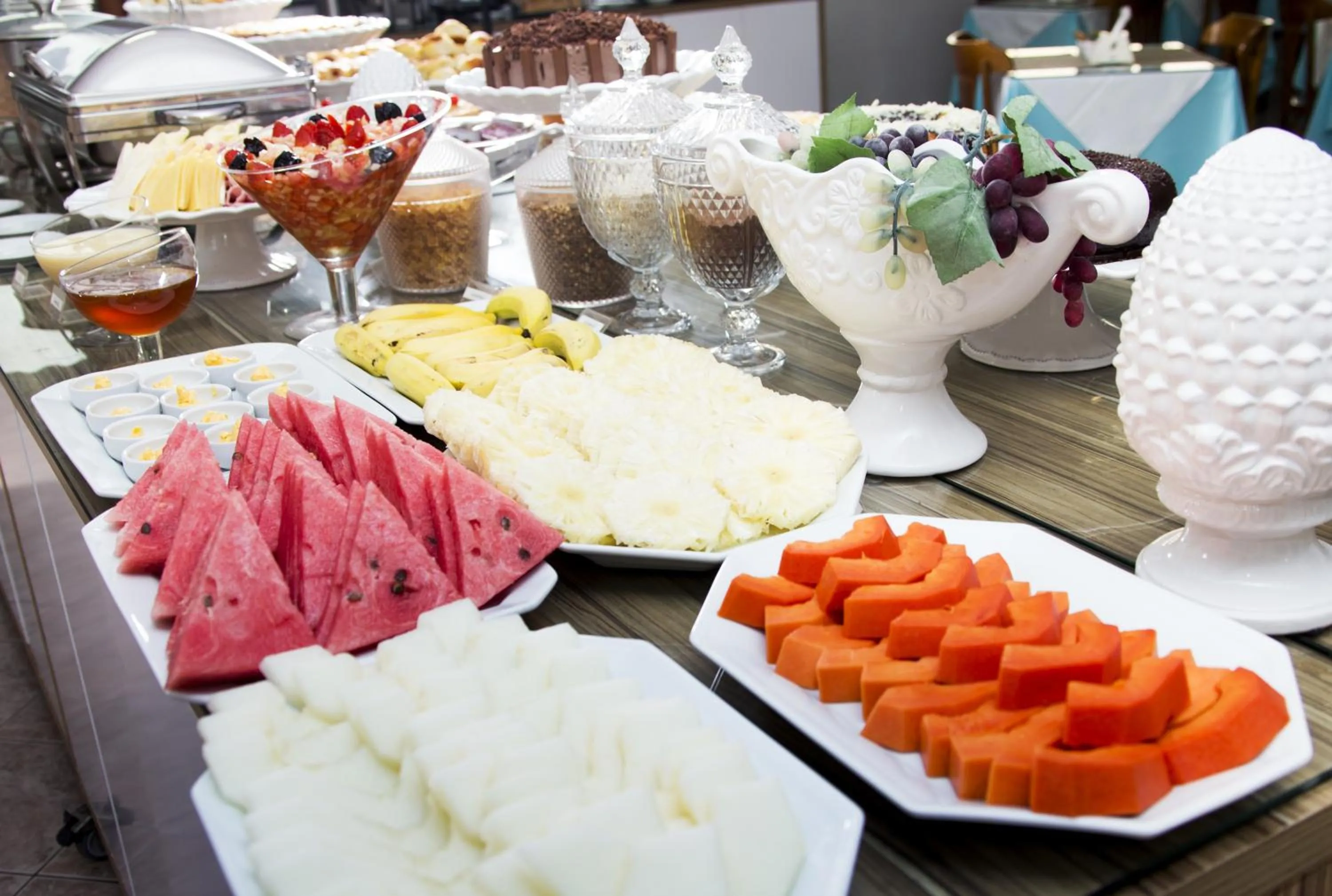 Buffet breakfast in Hotel Rekinte