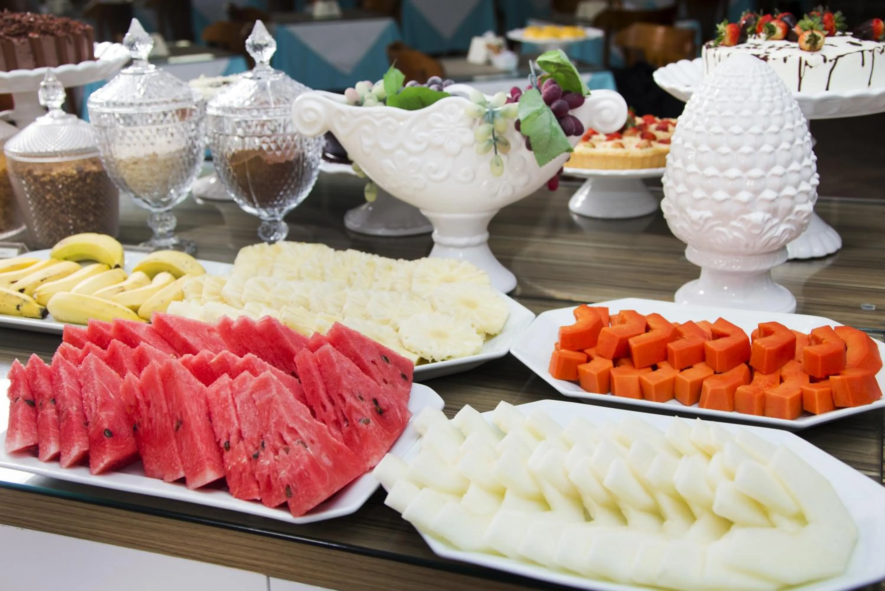 Buffet breakfast in Hotel Rekinte