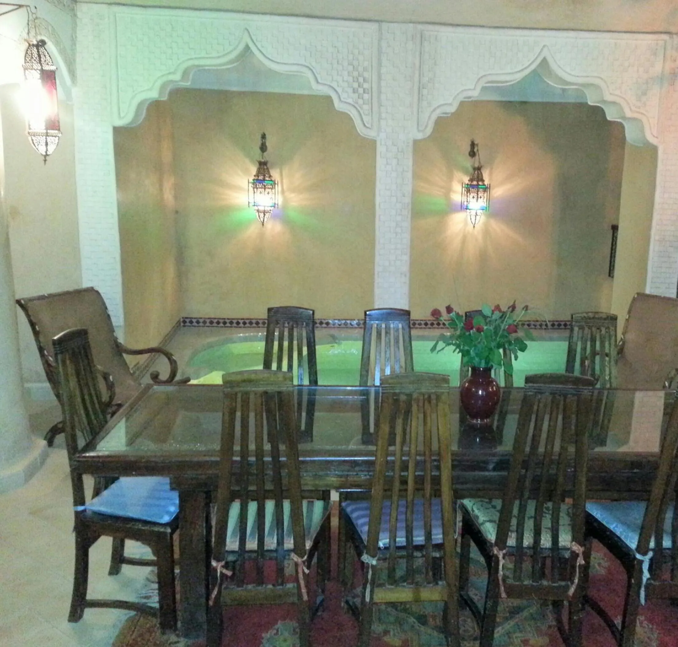 Restaurant/places to eat in Riad Lorsya