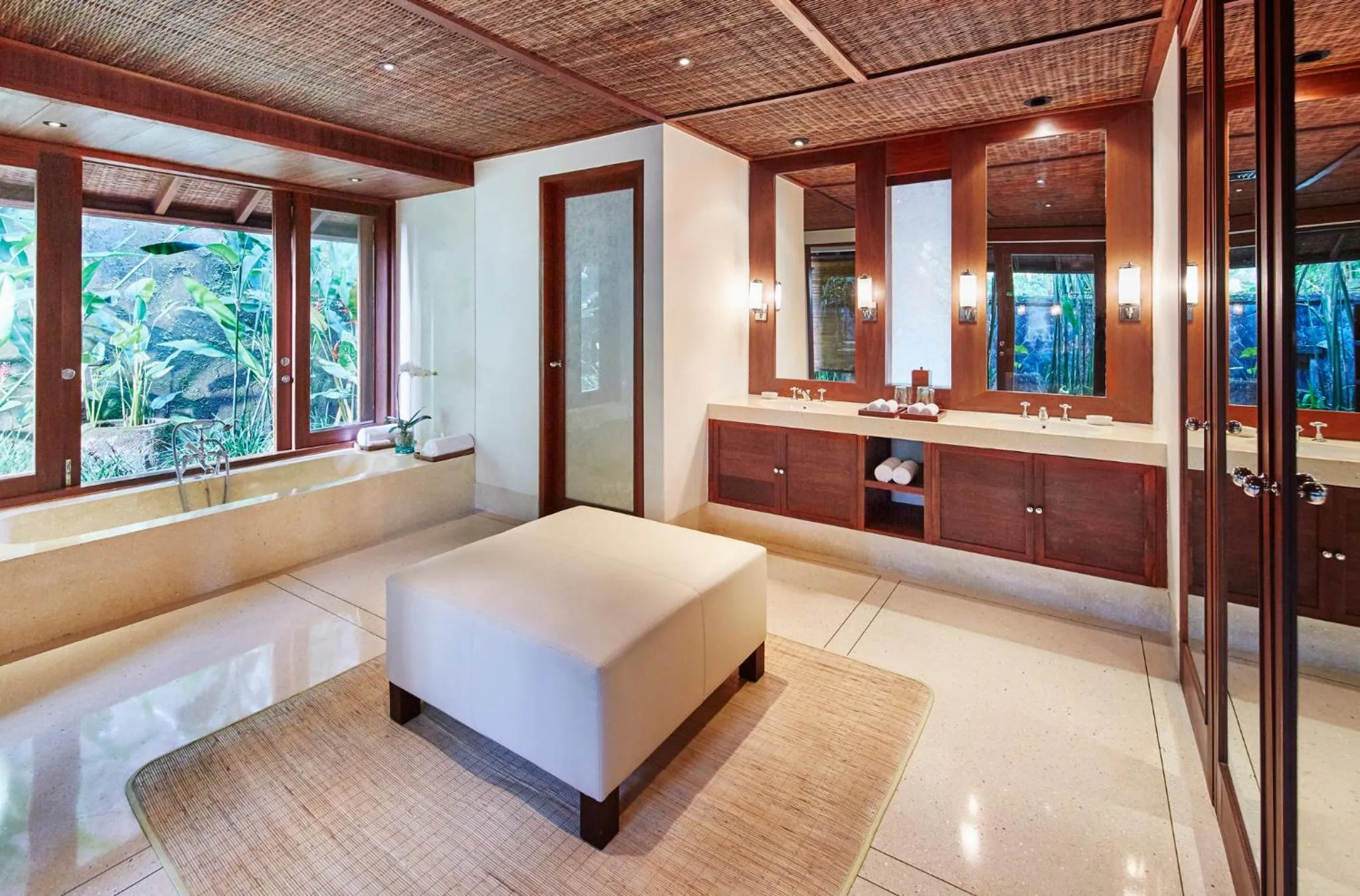 Bathroom, Bed in COMO Shambhala Estate