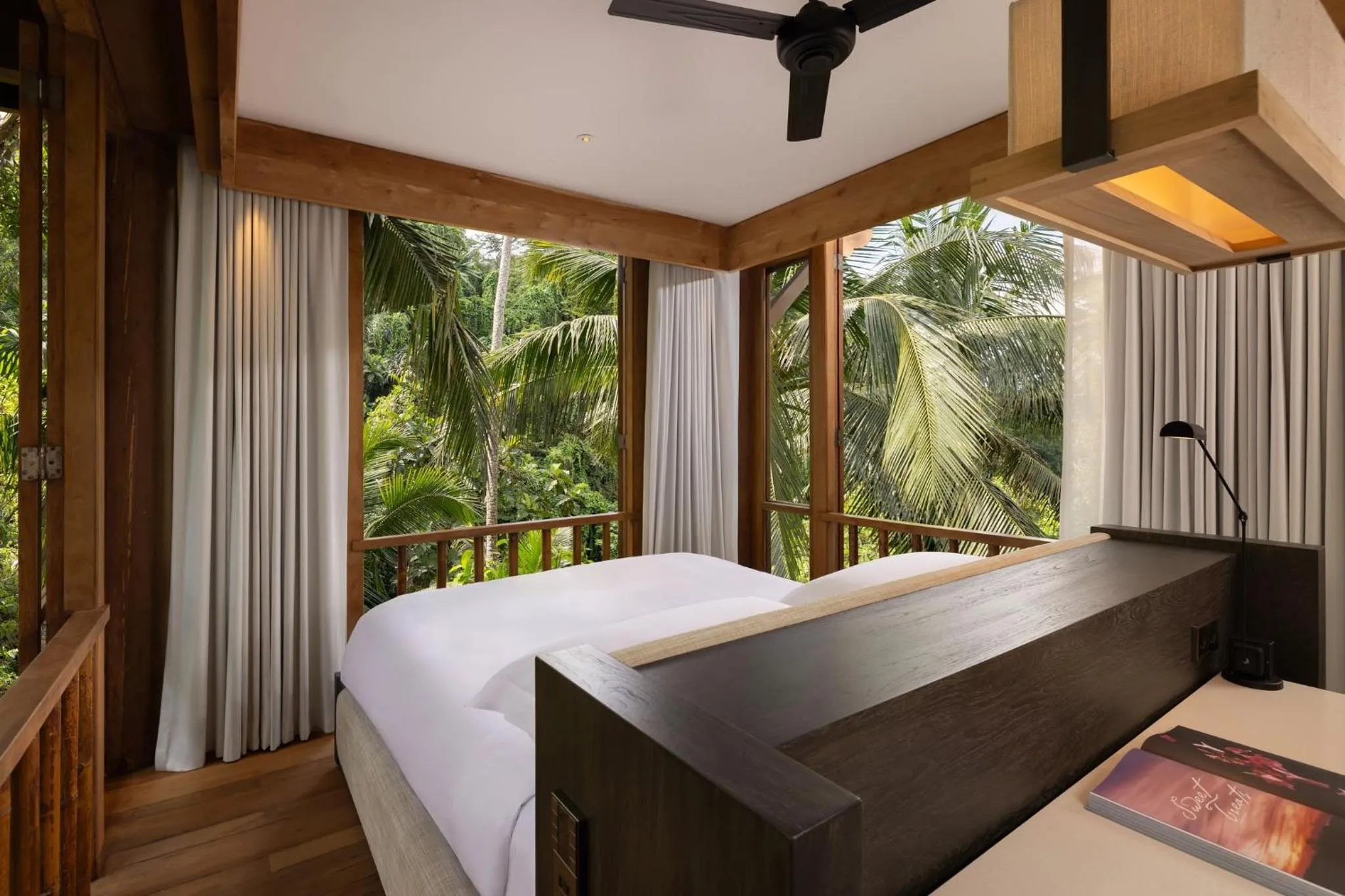 Bedroom, Bed in COMO Shambhala Estate