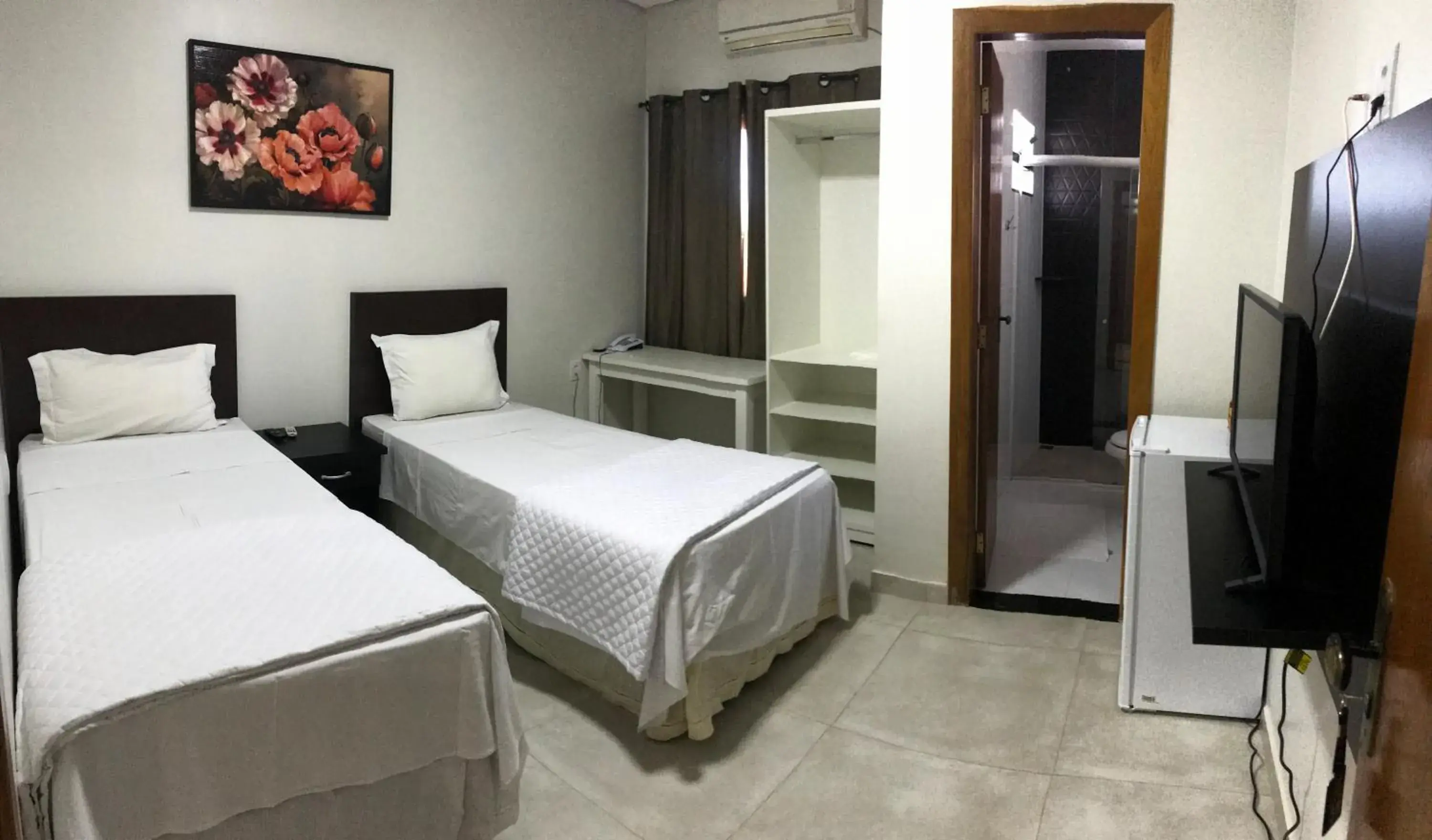 Standard Family Room - single occupancy in Hotel Kanaan Standard Family Room - single occupancy in Hotel Kanaan