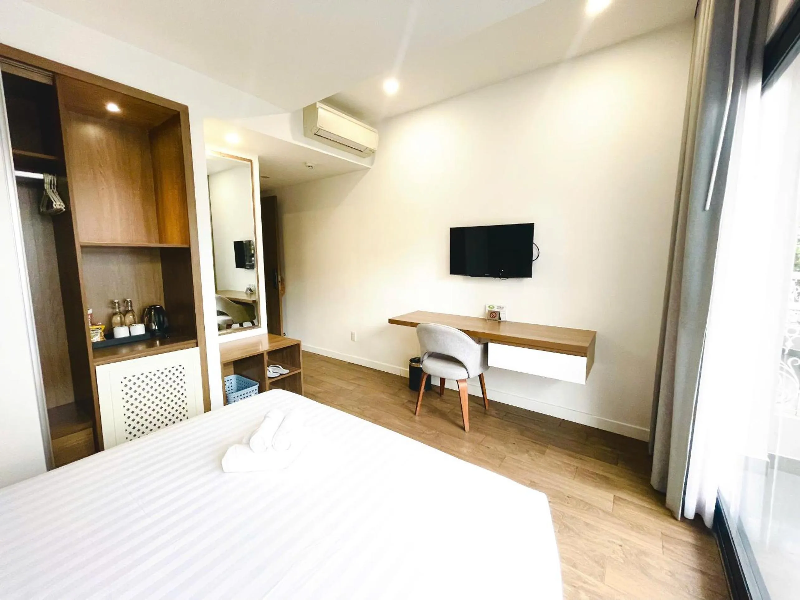 Bed in Royal Dragon Boutique Hotel