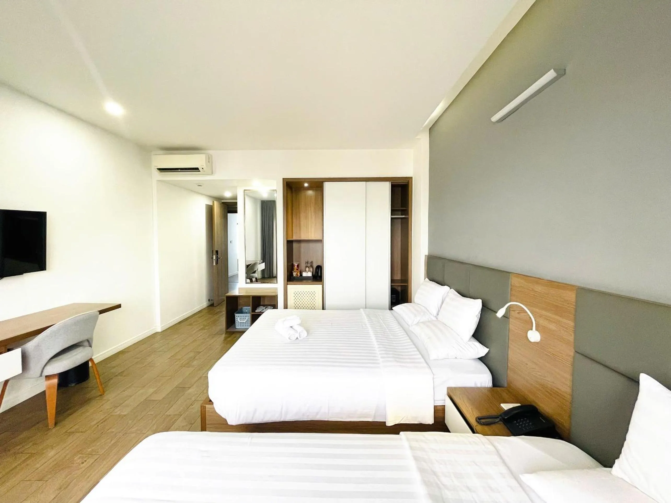 Bed in Royal Dragon Boutique Hotel