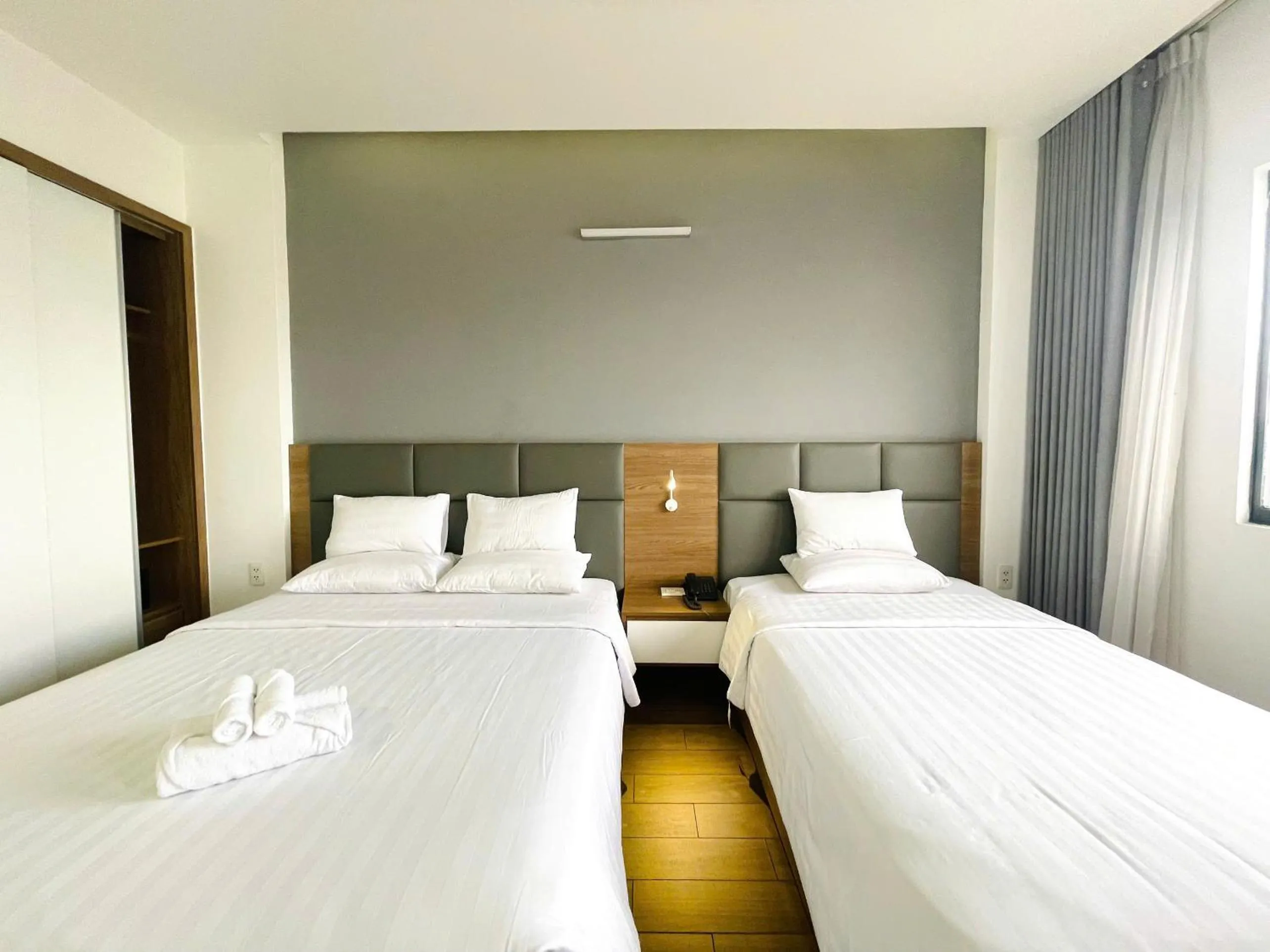 Bed in Royal Dragon Boutique Hotel