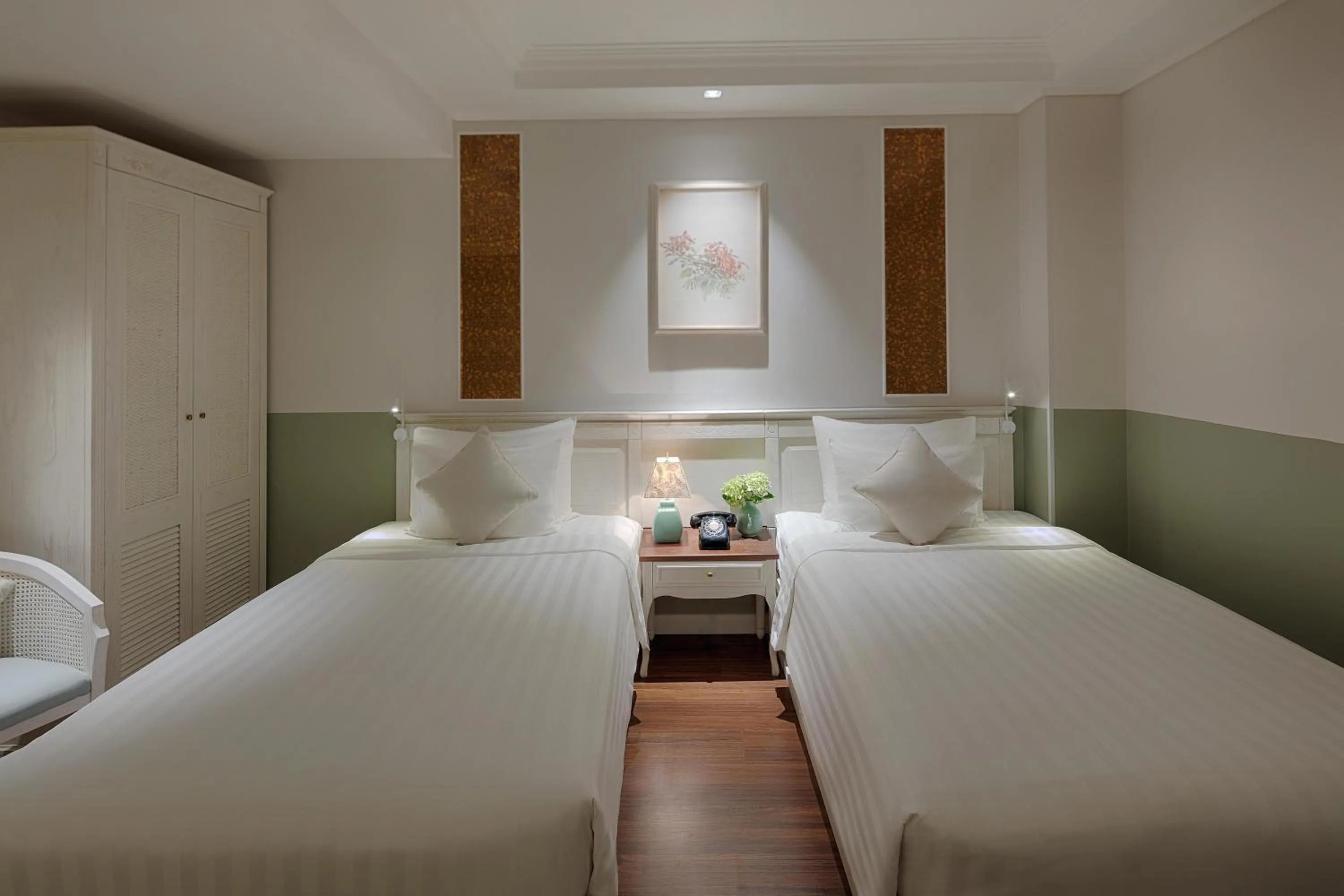 Bed in Au Lac Charner Hotel