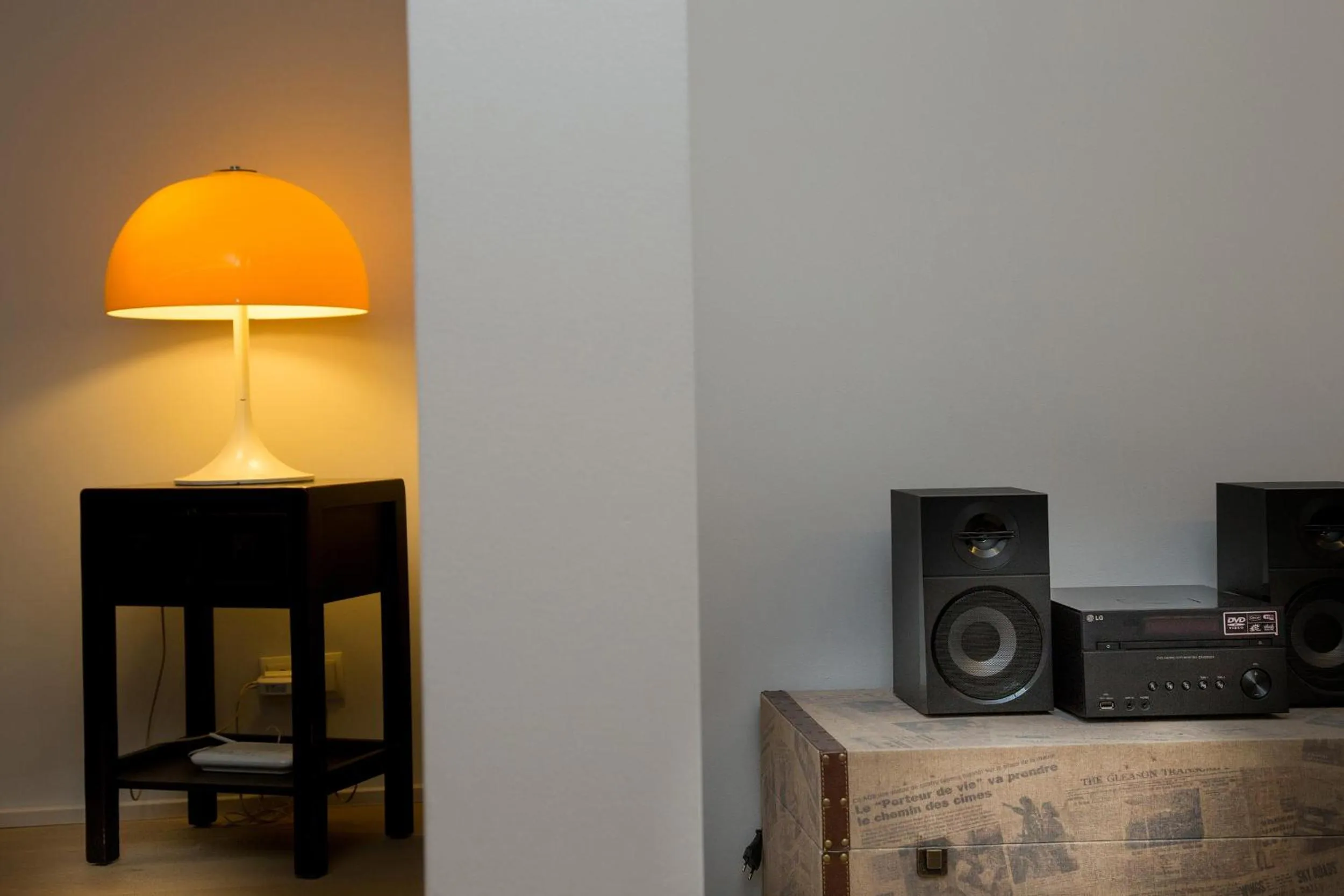 TV and multimedia in Opening Doors Aribau