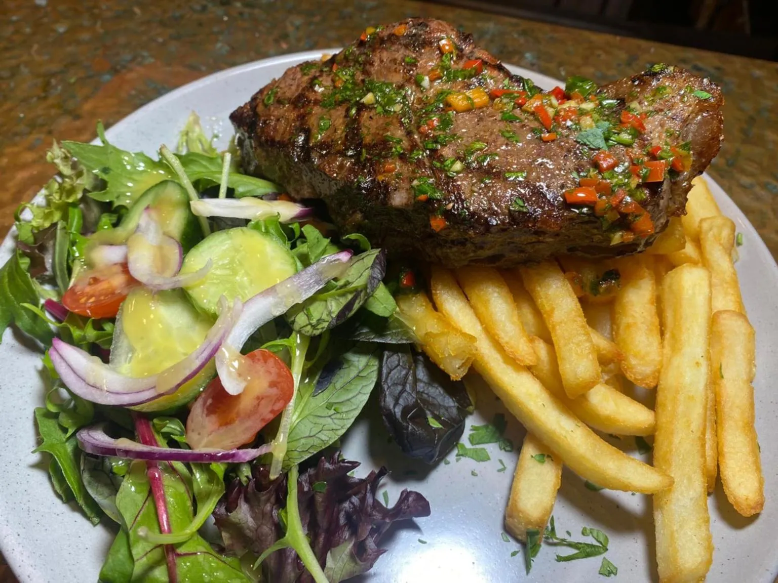 Restaurant/places to eat in Ascot Motor Inn